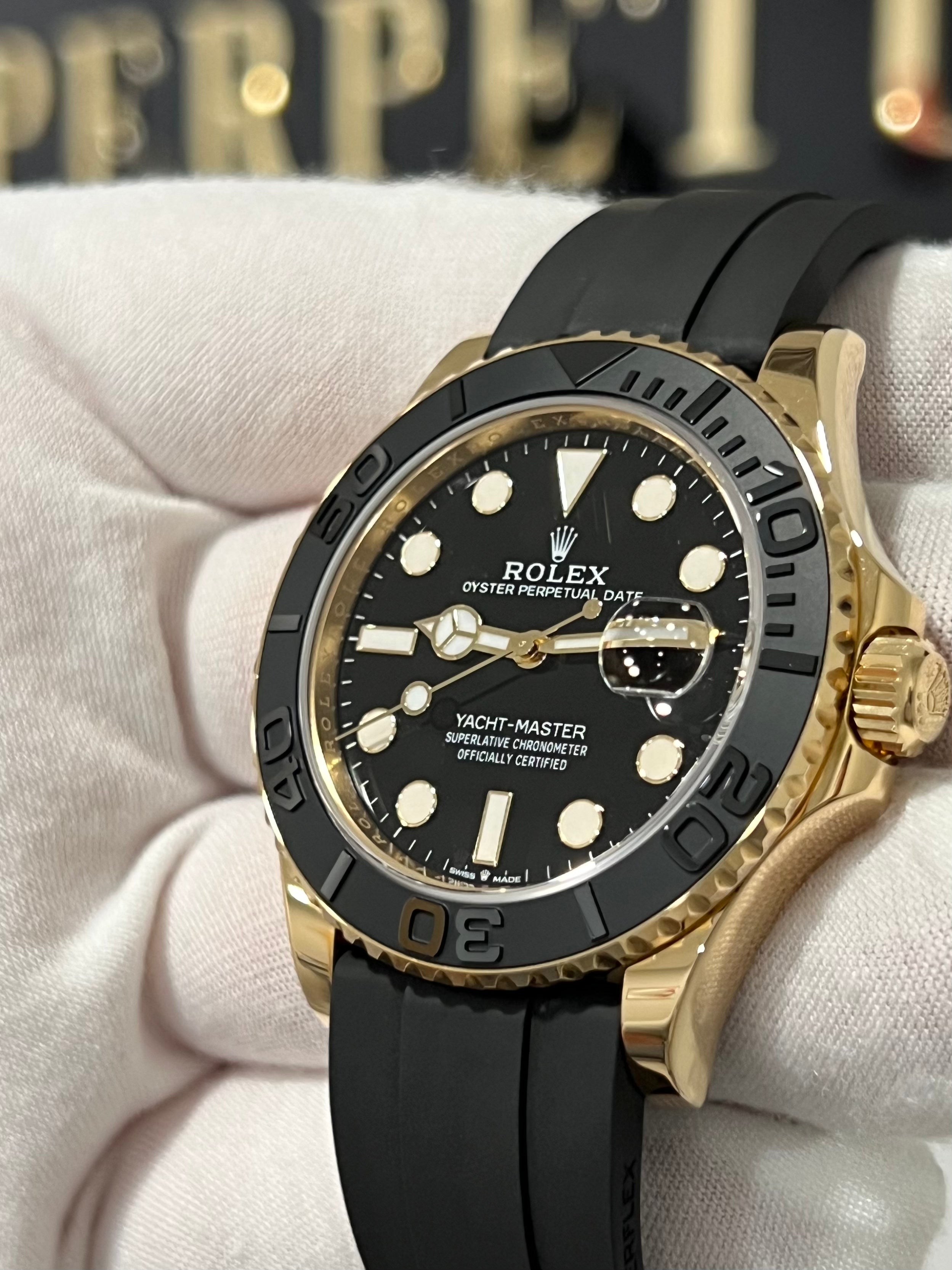 ROLEX YACHT MASTER YELLOW GOLD OYSTERFLEX 226658