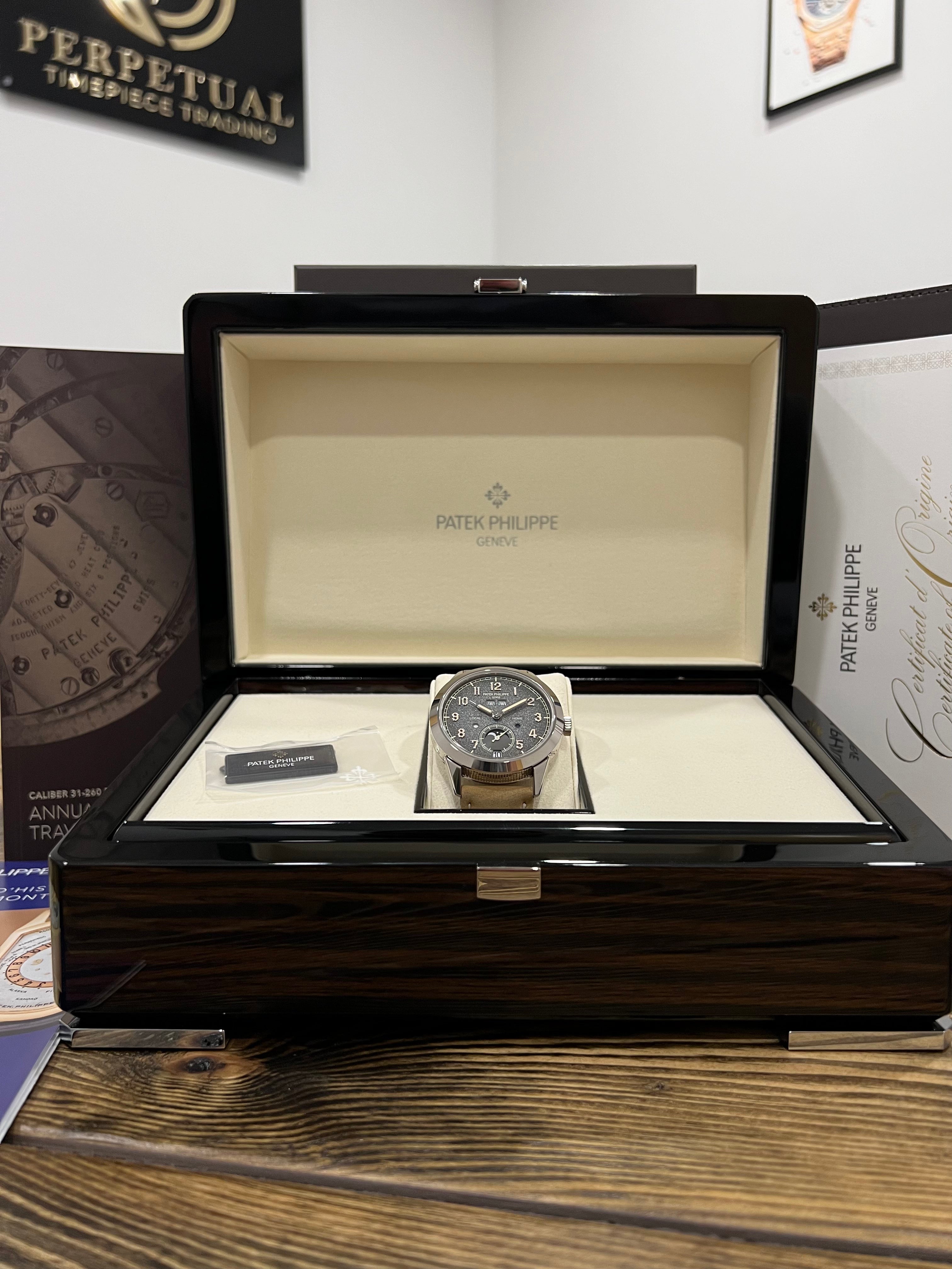 PATEK PHILIPPE CALATRAVA ANNUAL CALENDAR TRAVEL TIME 5326G