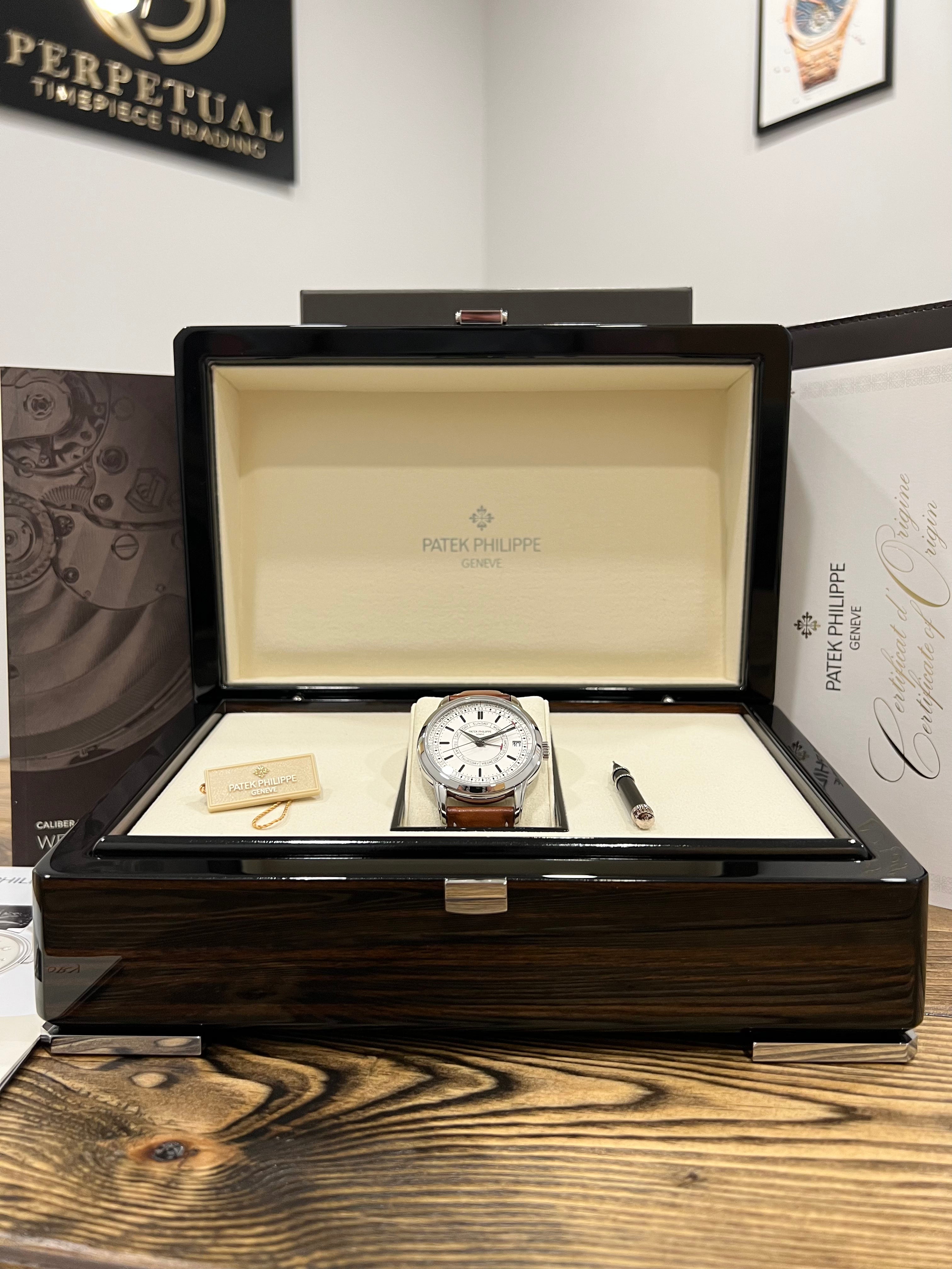 PATEK PHILIPPE CALATRAVA WEEKLY CALENDAR 5212A