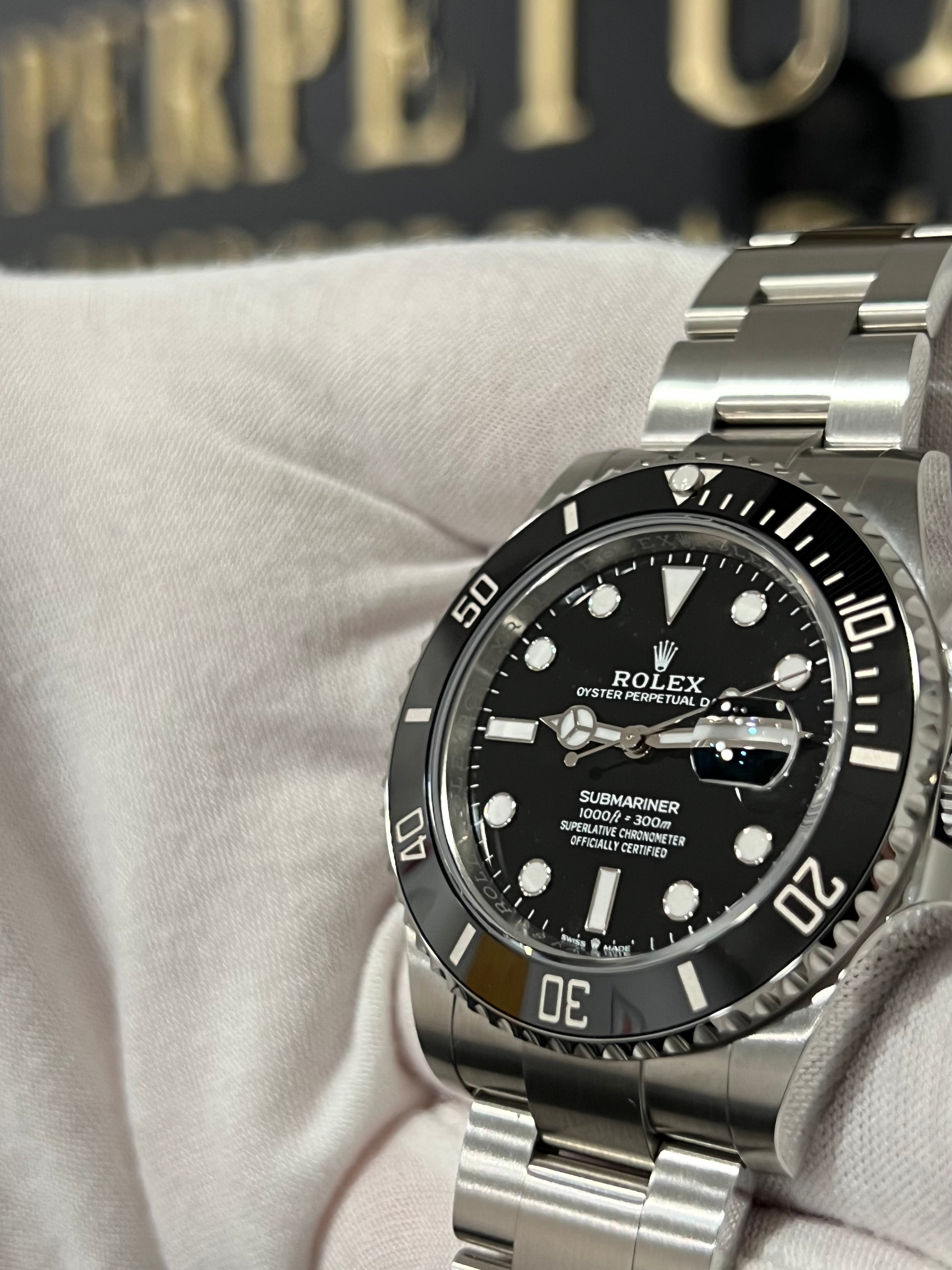 ROLEX SUBMARINER DATE 126610LN