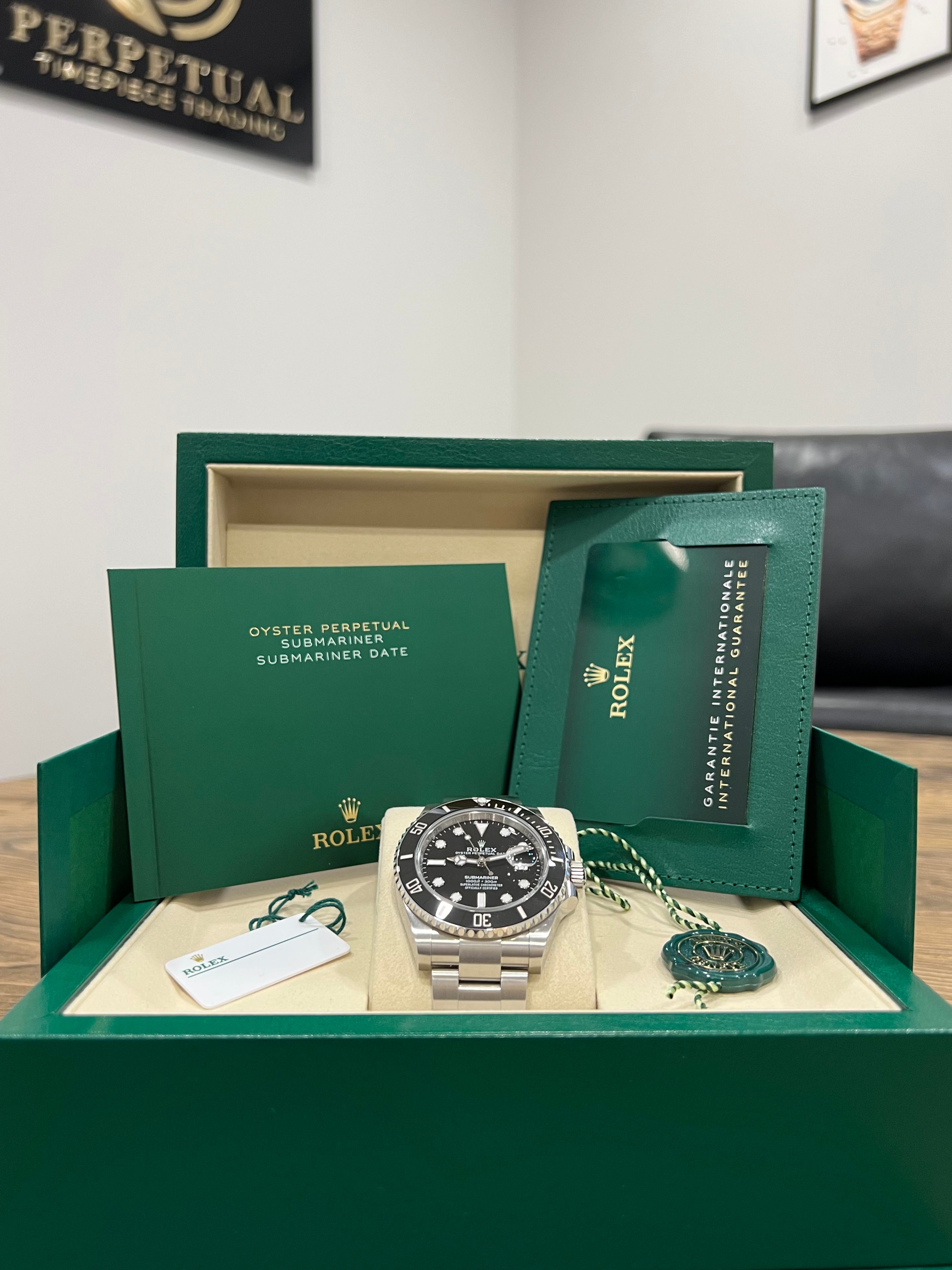 ROLEX SUBMARINER DATE 126610LN