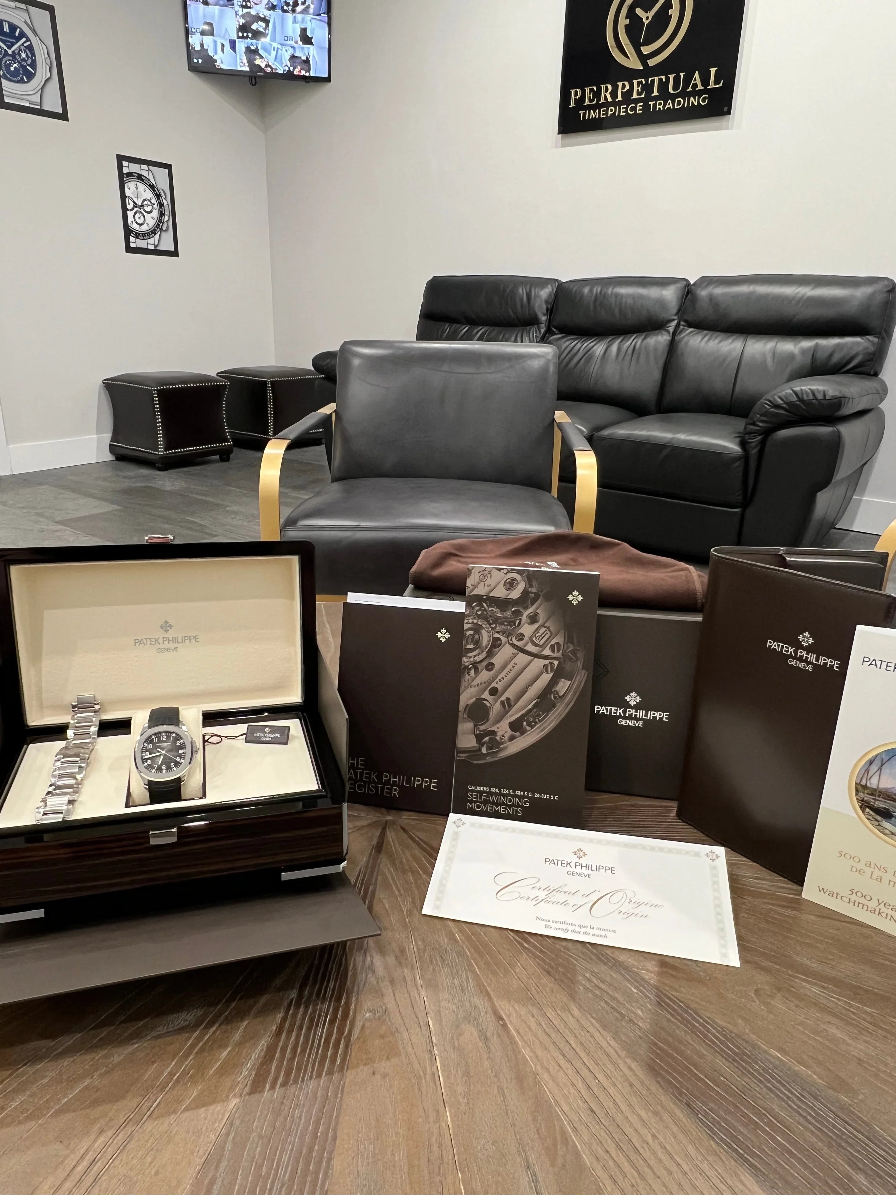 PATEK PHILIPPE AQUANAUT BLACK DIAL 5167/1A-001