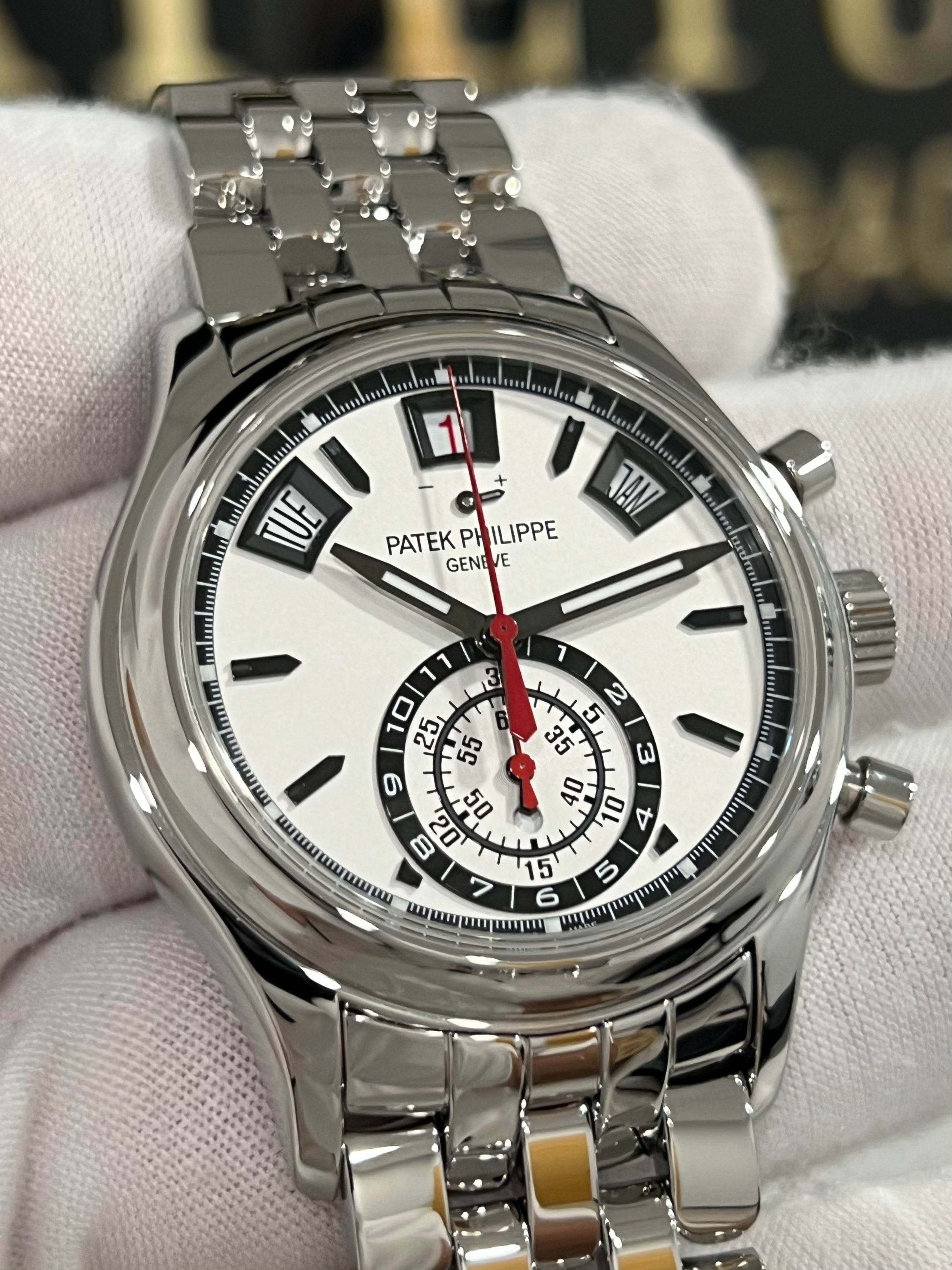 PATEK PHILIPPE FLYBACK CHRONOGRAPH ANNUAL CALENDAR WHITE DIAL 5960/1A