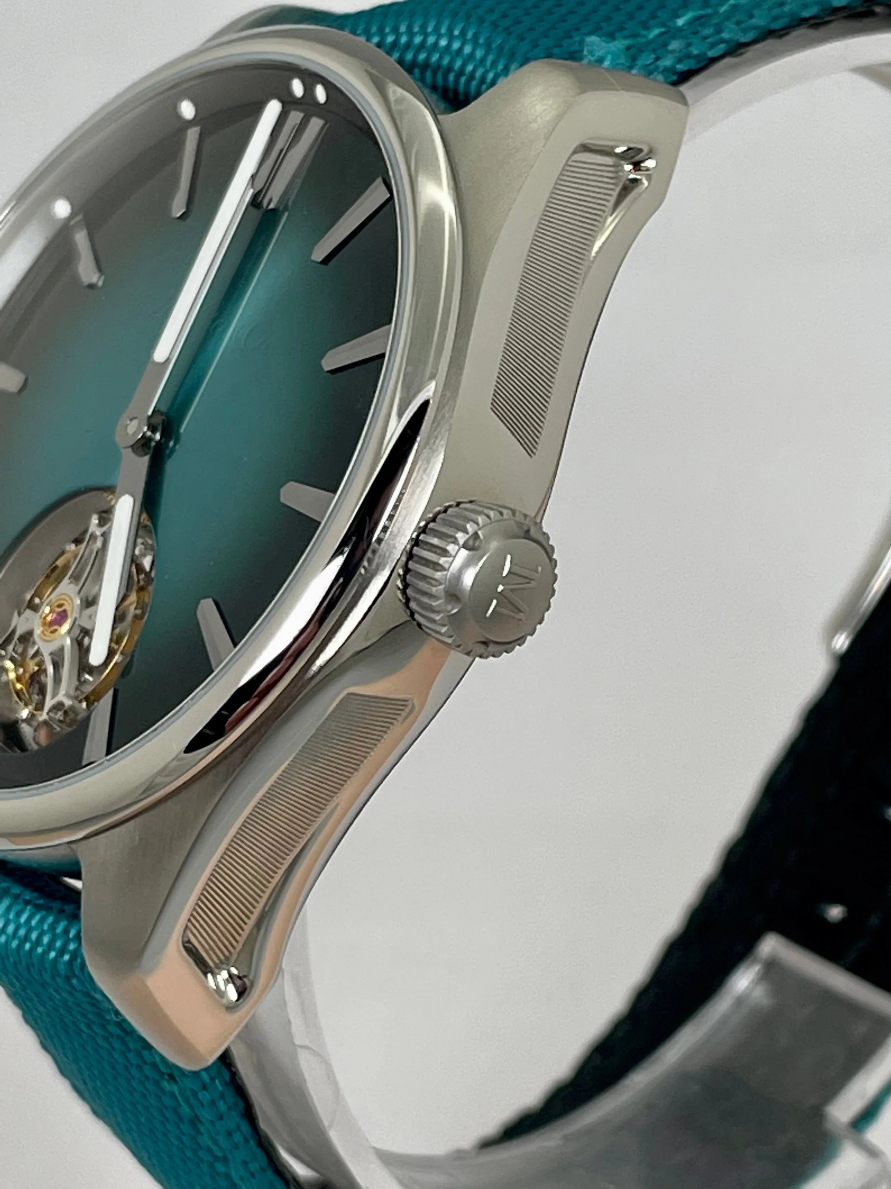 H.MOSER & CIE. PIONEER TOURBILLON MEGA COOL 3804-1205 50 MADE