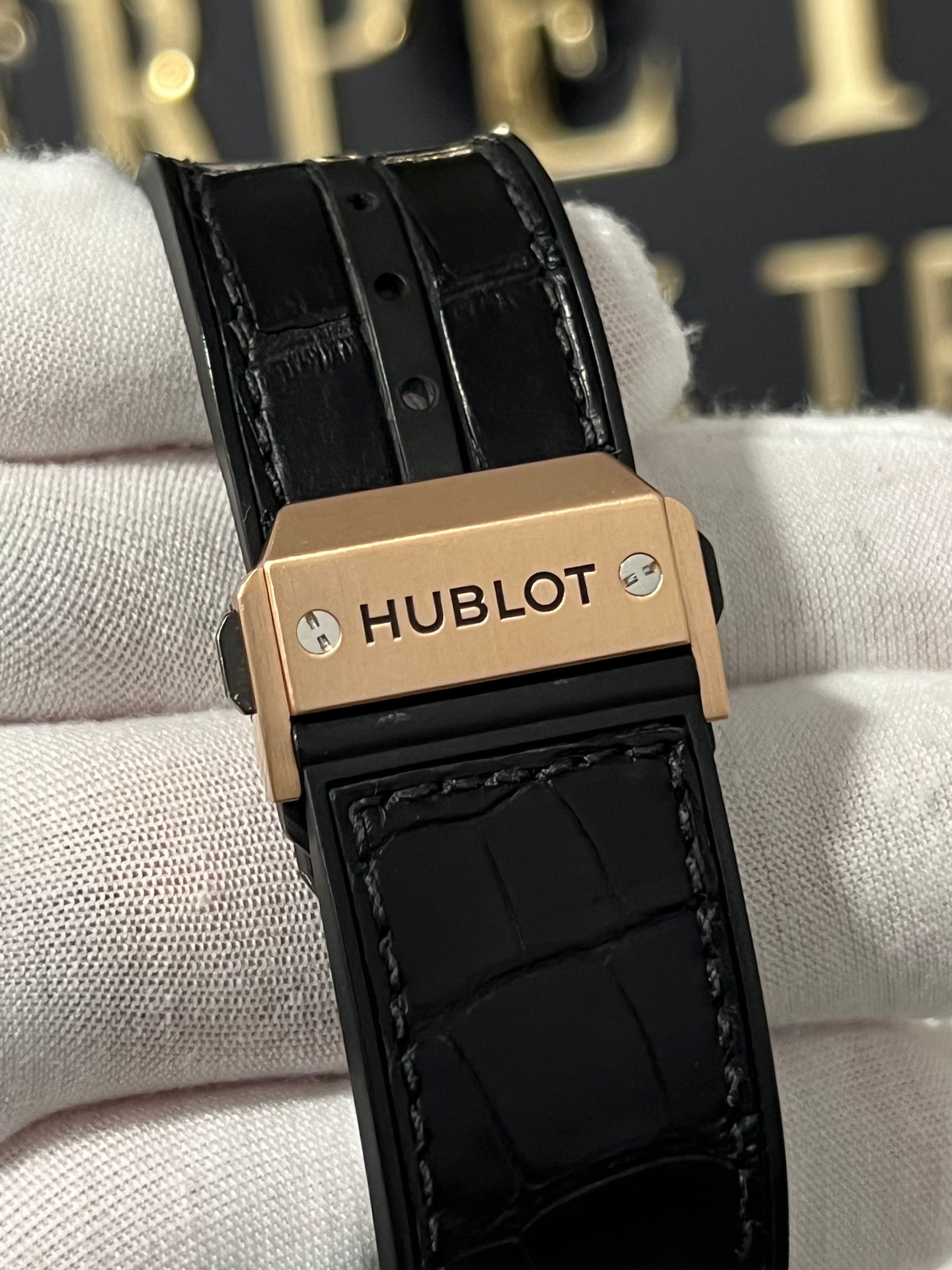 HUBLOT SPIRIT OF BIG BANG ROSE GOLD CERAMIC 601.OM.0183.LR