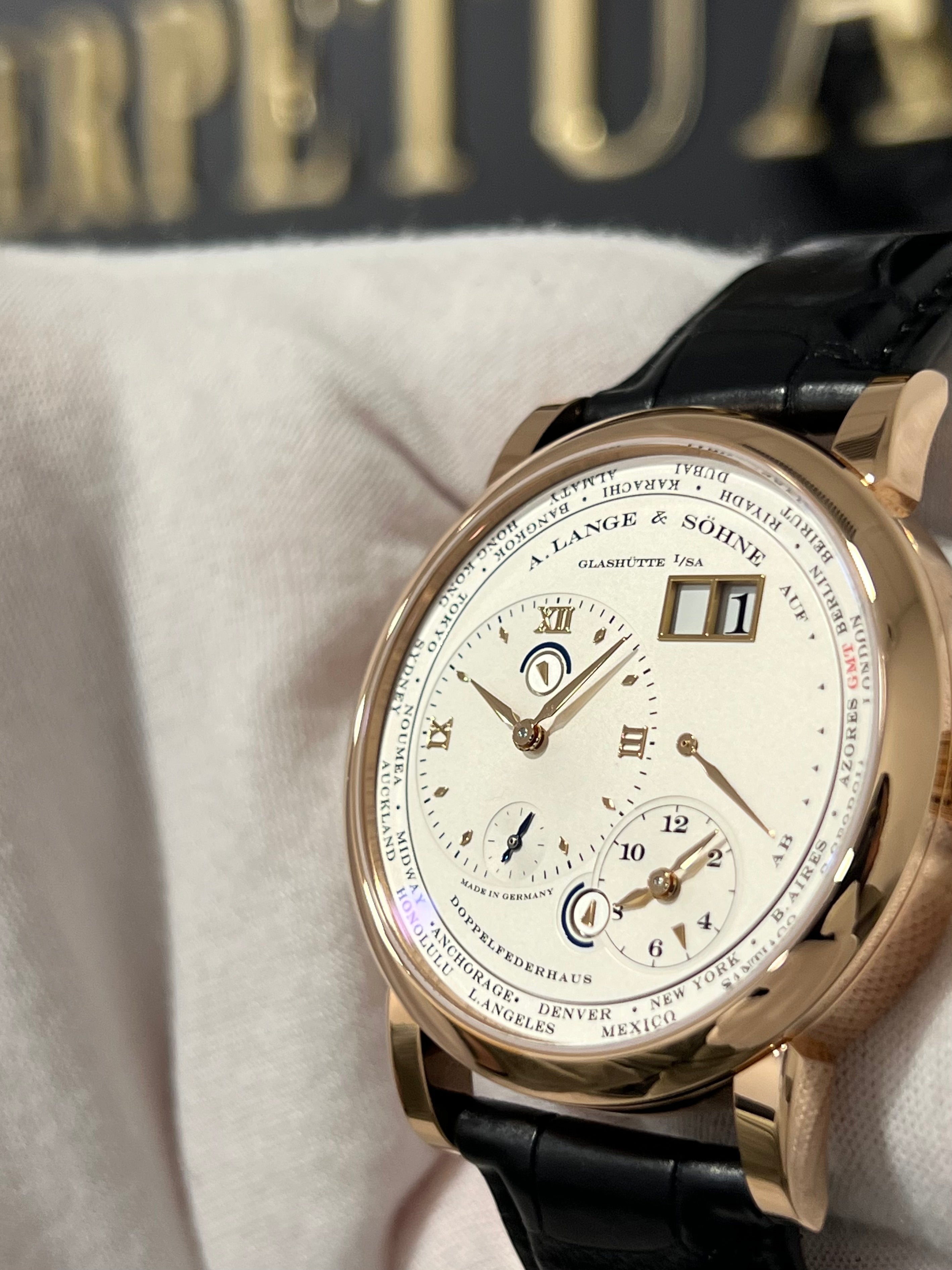 A.LANGE & SOHNE TIME ZONE 116.032