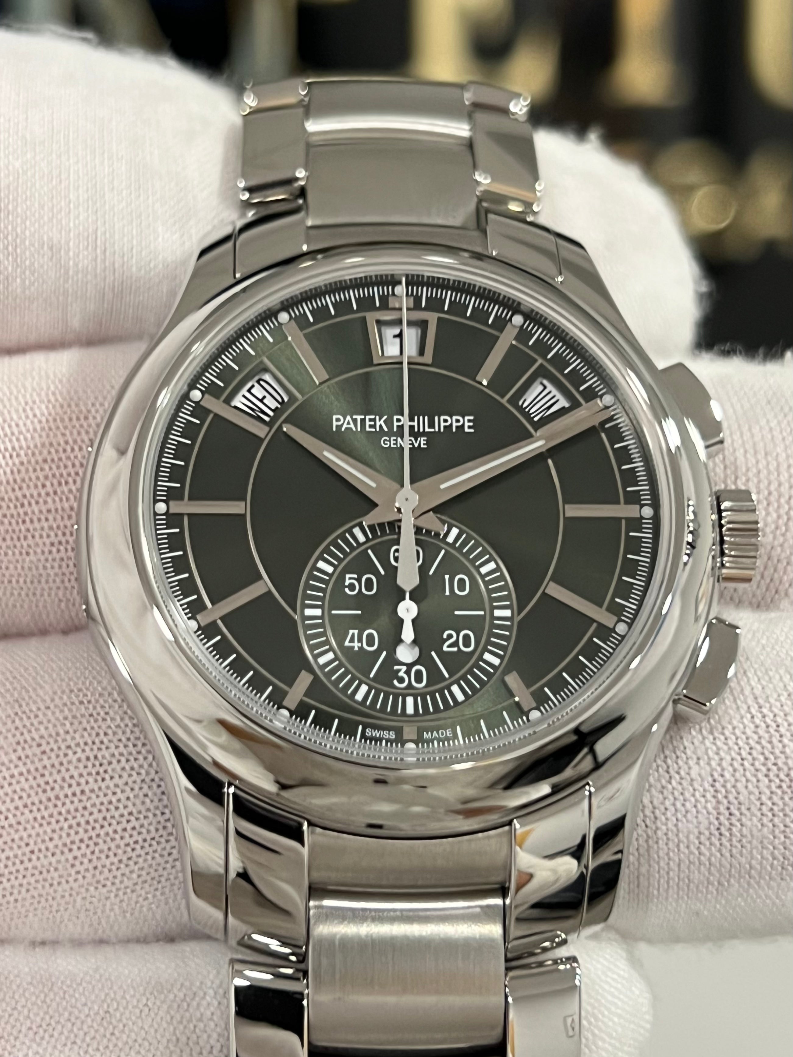 PATEK PHILIPPE FLYBACK CHRONOGRAPH ANNUAL CALENDAR OLIVE 5905/1A-001