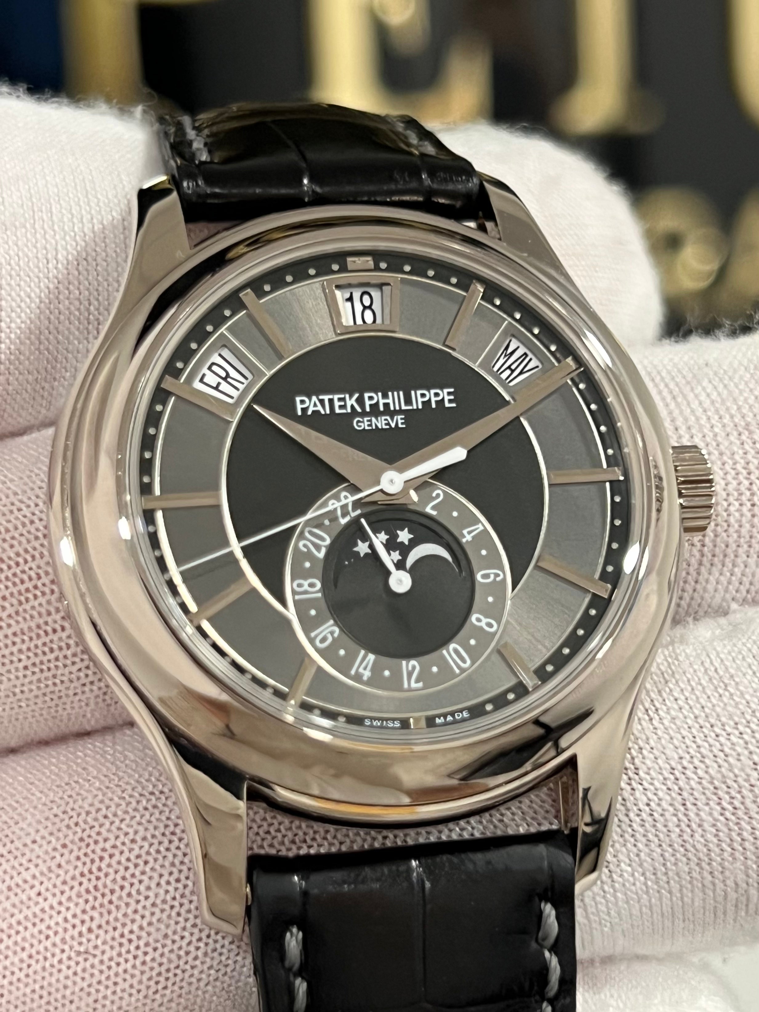 PATEK PHILIPPE ANNUAL CALENDAR BLACK DIAL 5205G