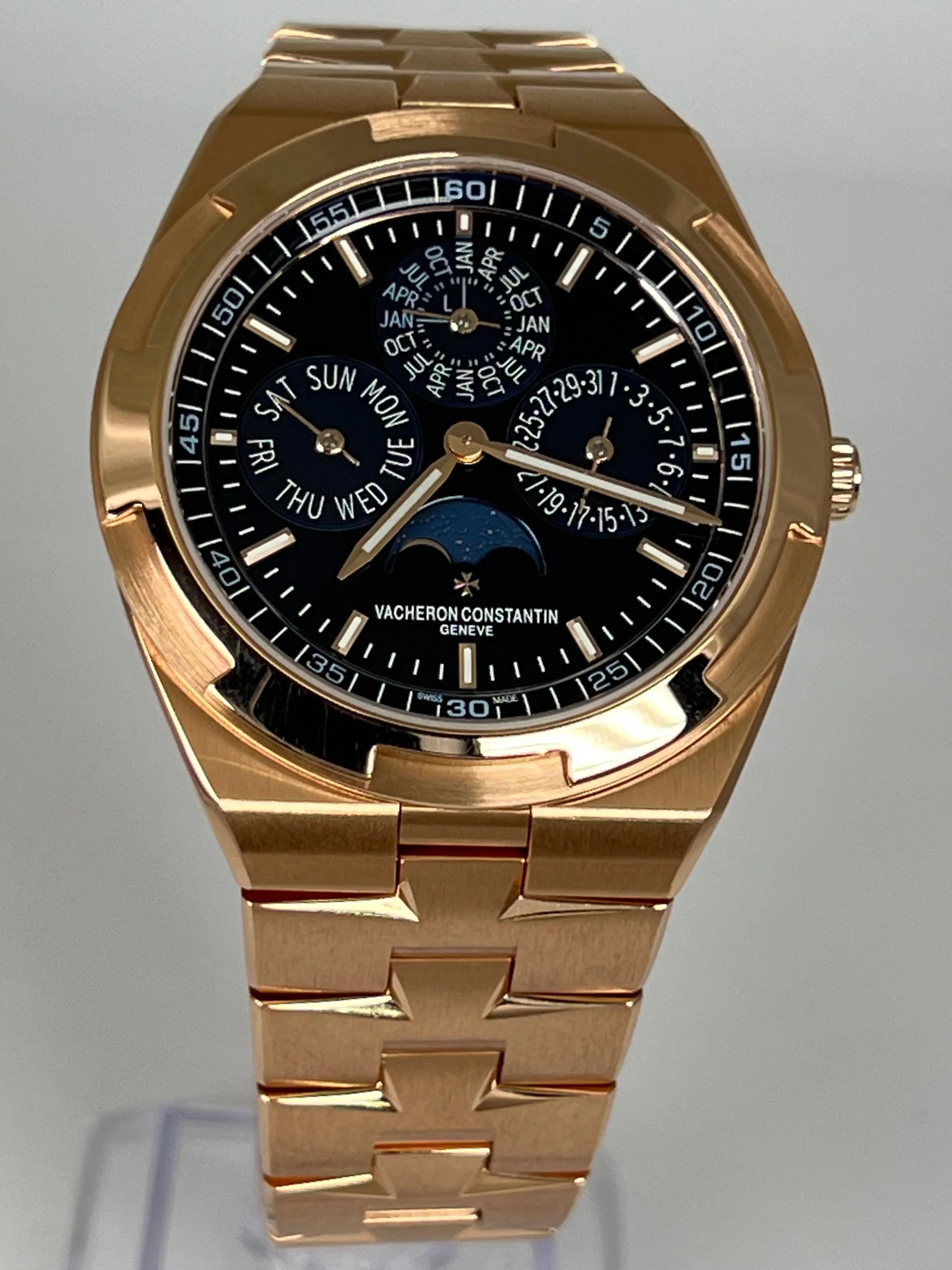 VACHERON CONSTANTIN PERPETUAL CALENDAR ULTRA-THIN 4300V/220R-B509