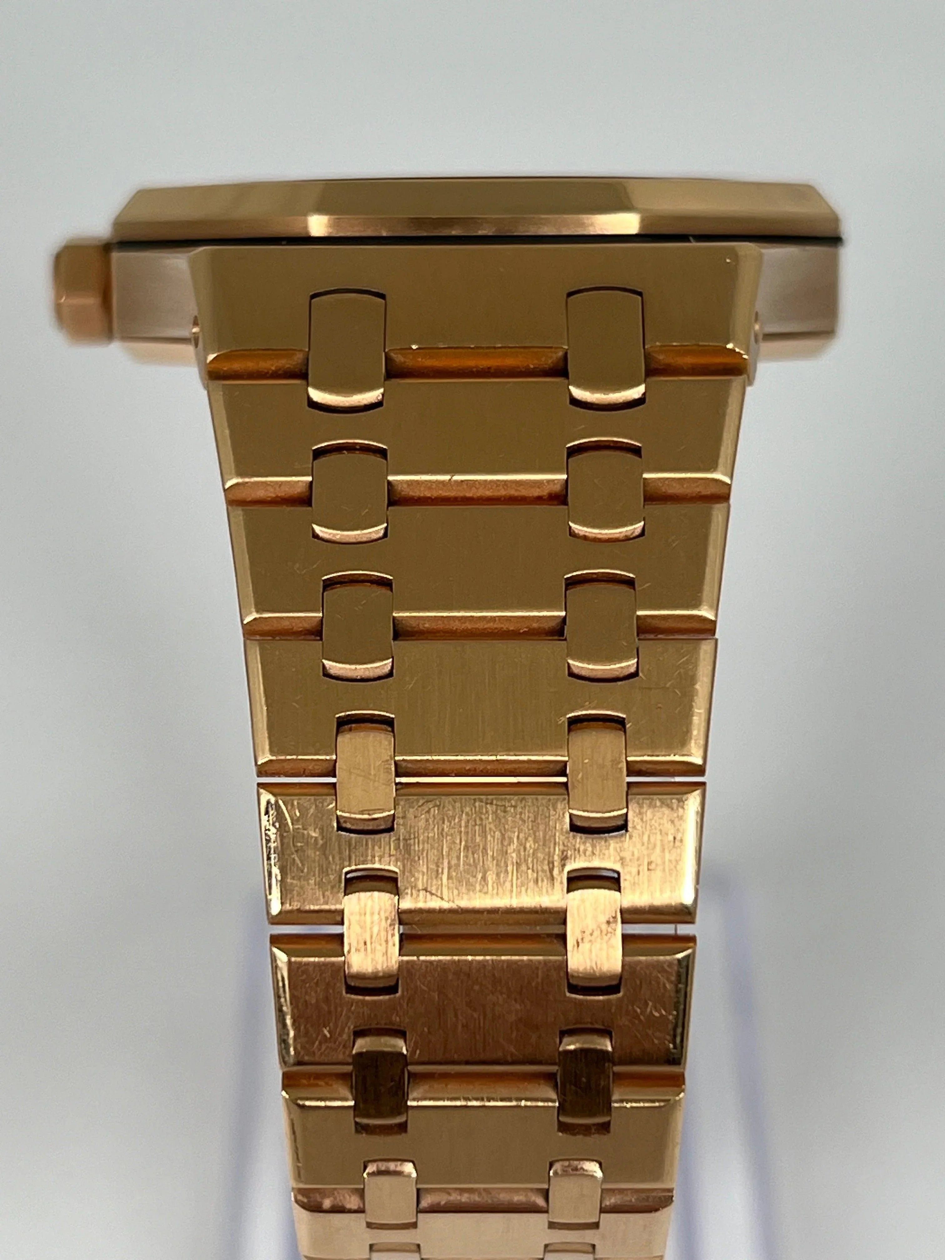 AUDEMARS PIGUET ROYAL OAK BLACK DIAL ROSE GOLD 41MM 15400OR