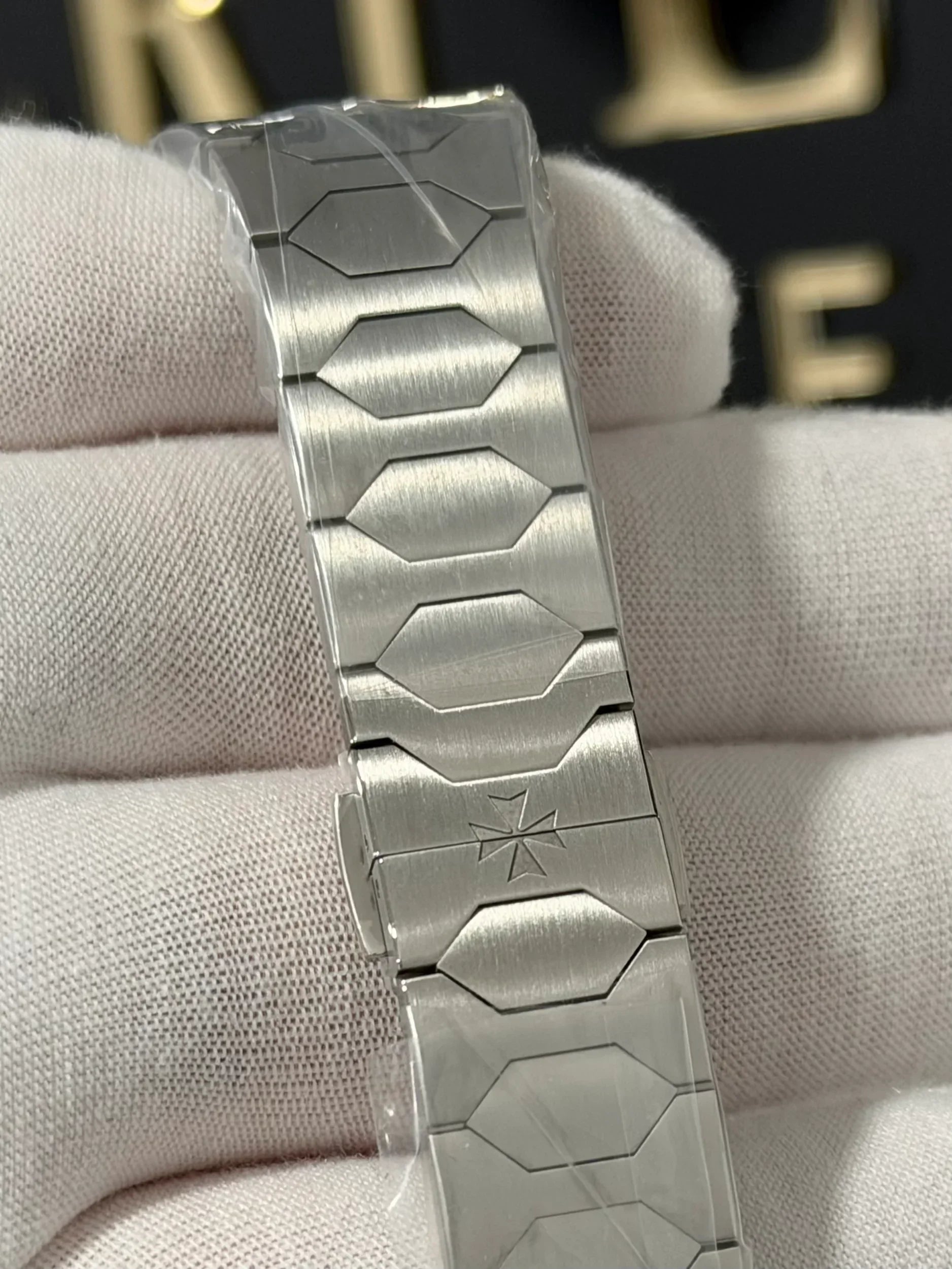 VACHERON CONSTANTIN HISTORIQUES 222 4200H/222-B934