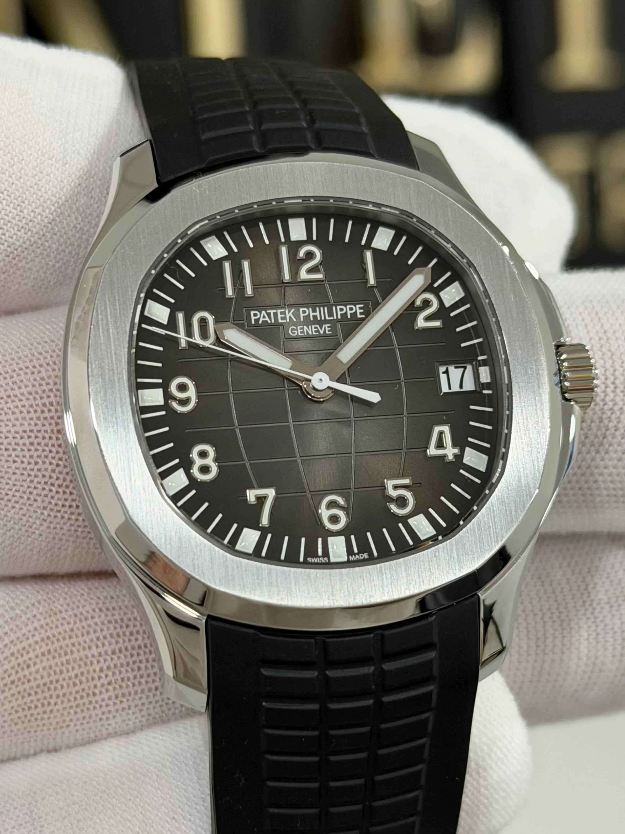 PATEK PHILIPPE AQUANAUT BLACK DIAL 5167A