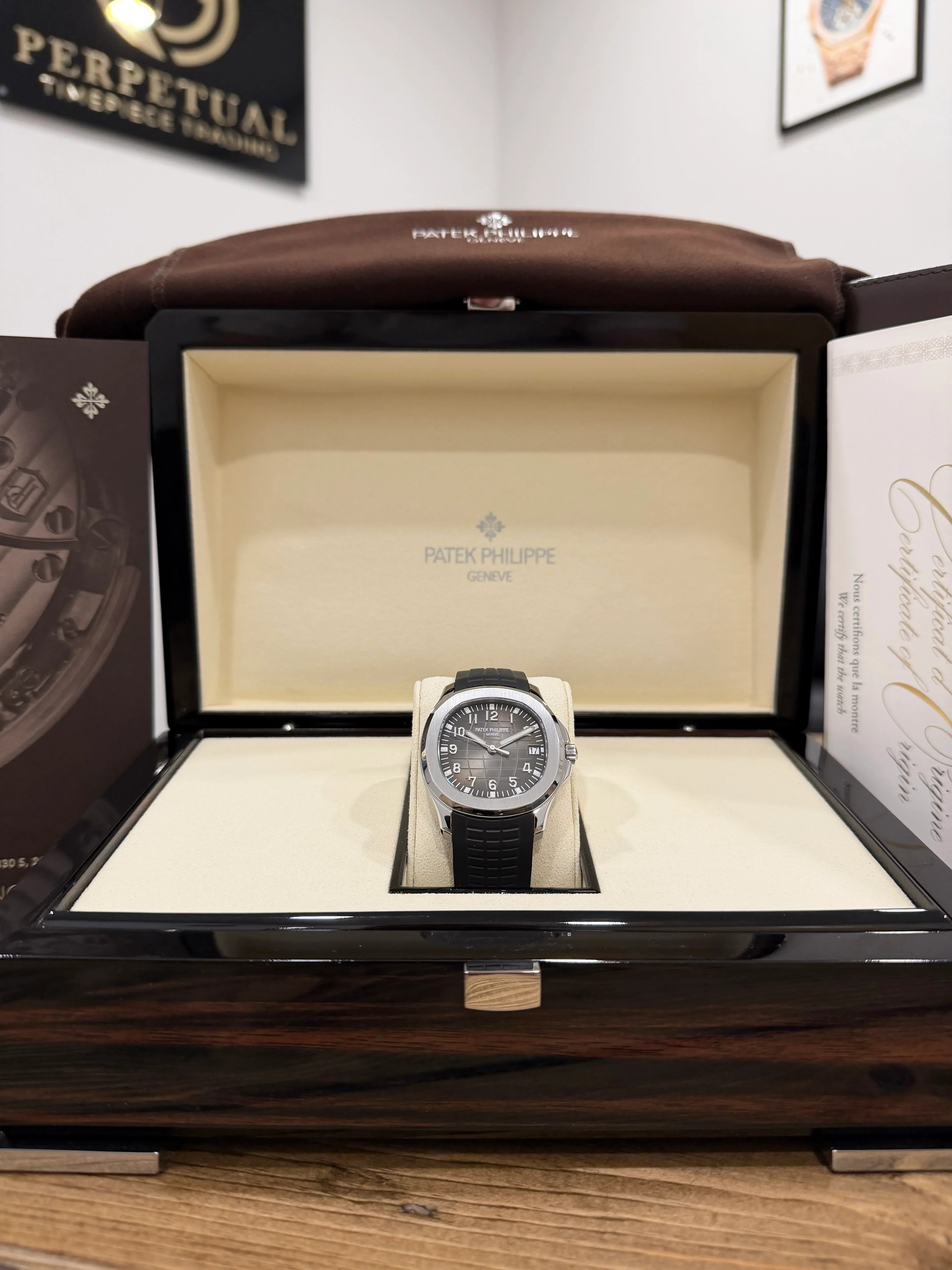 PATEK PHILIPPE AQUANAUT BLACK DIAL 5167A