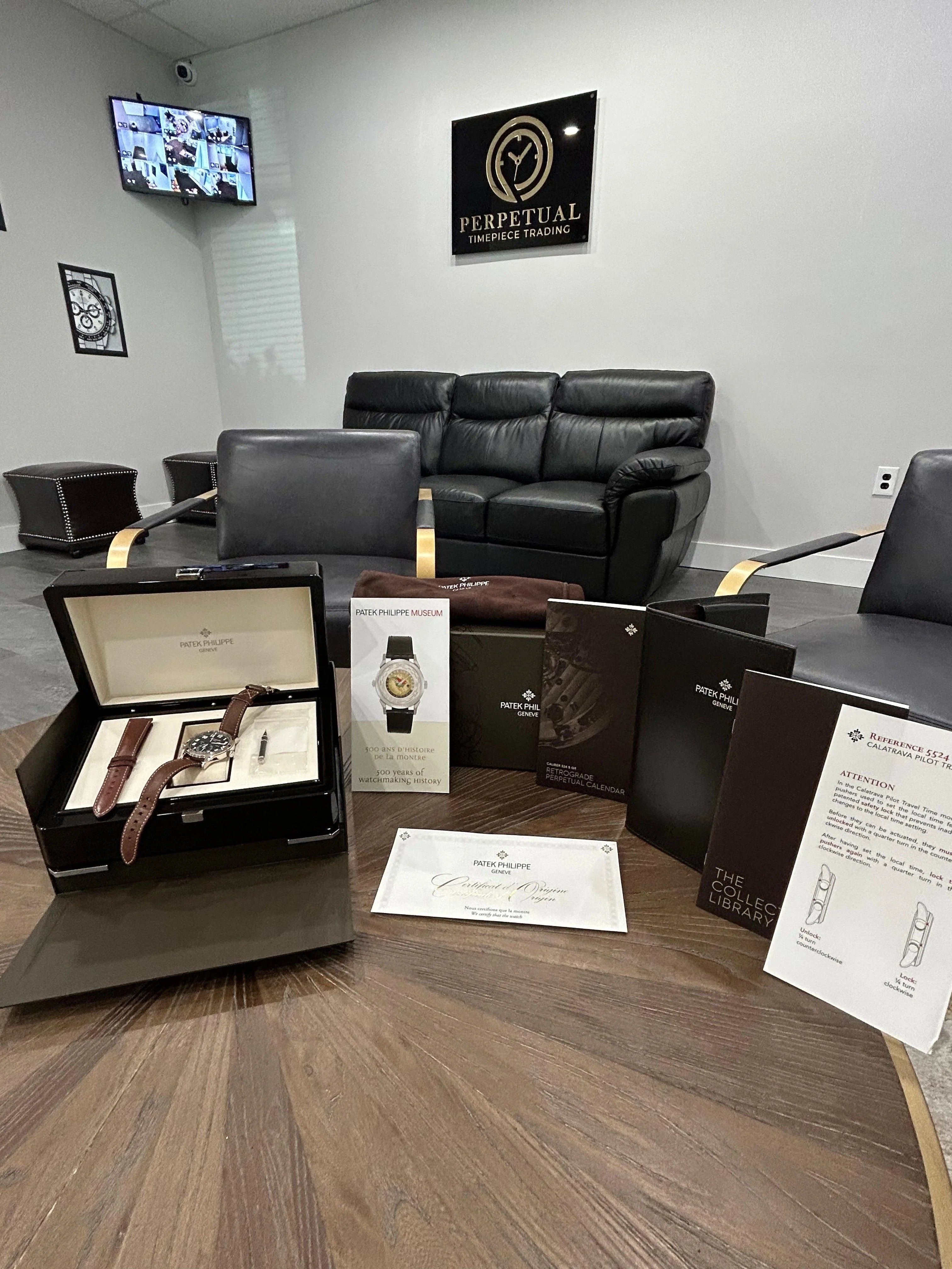 PATEK PHILIPPE PILOT TRAVEL TIME 5524G-001