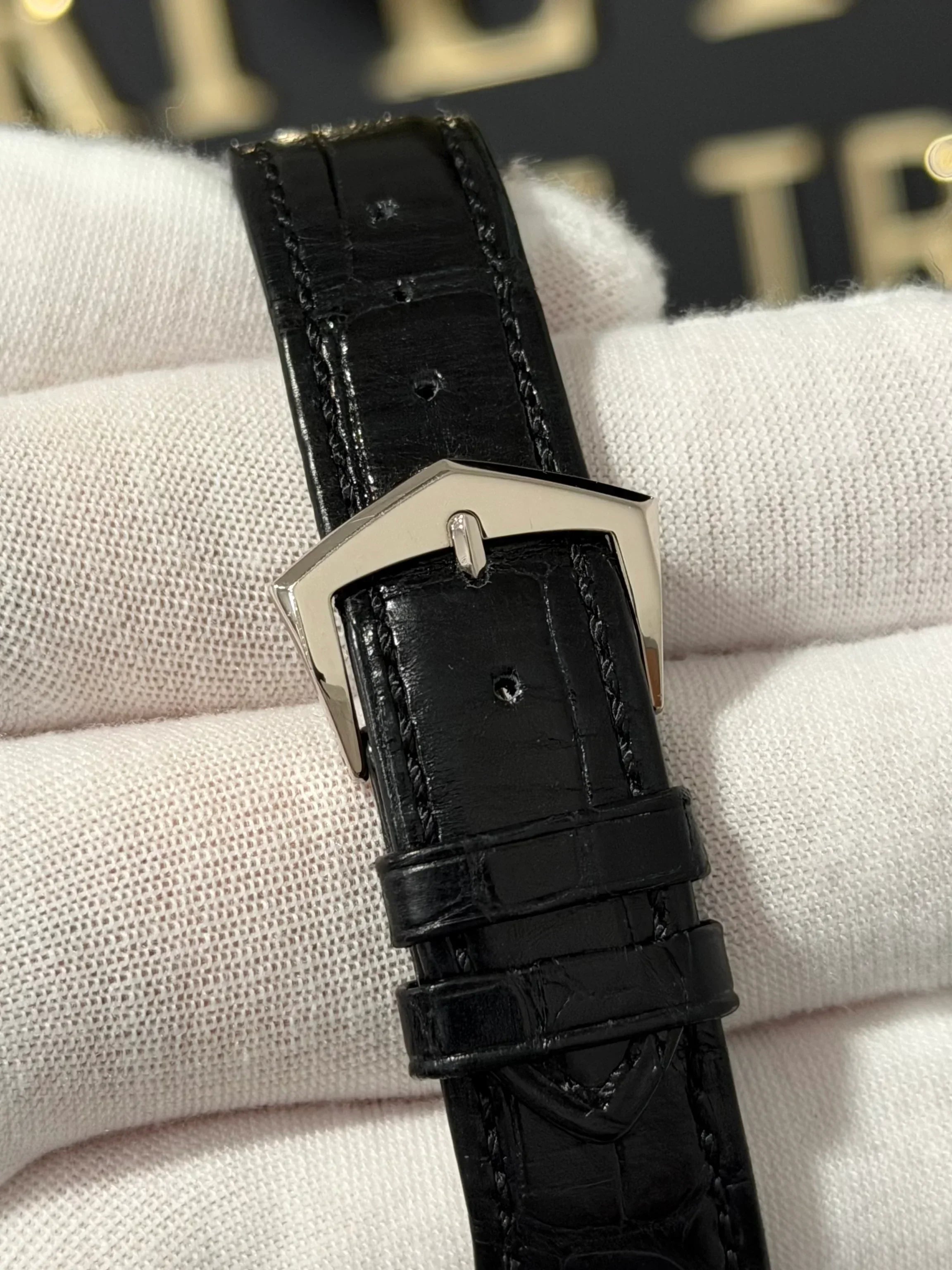 PATEK PHILIPPE ANNUAL CALENDAR BLUE DIAL 5205G