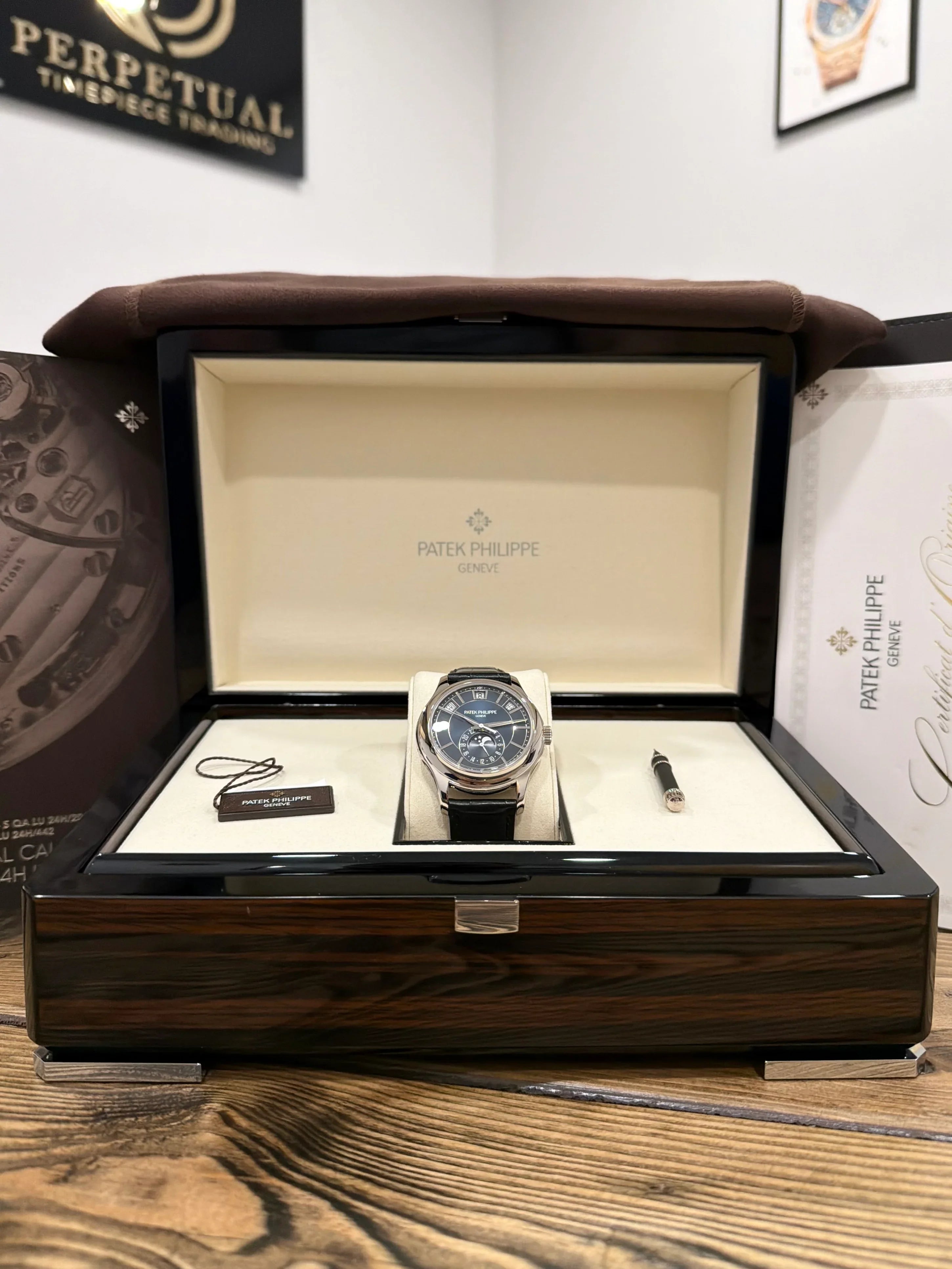 PATEK PHILIPPE ANNUAL CALENDAR BLUE DIAL 5205G