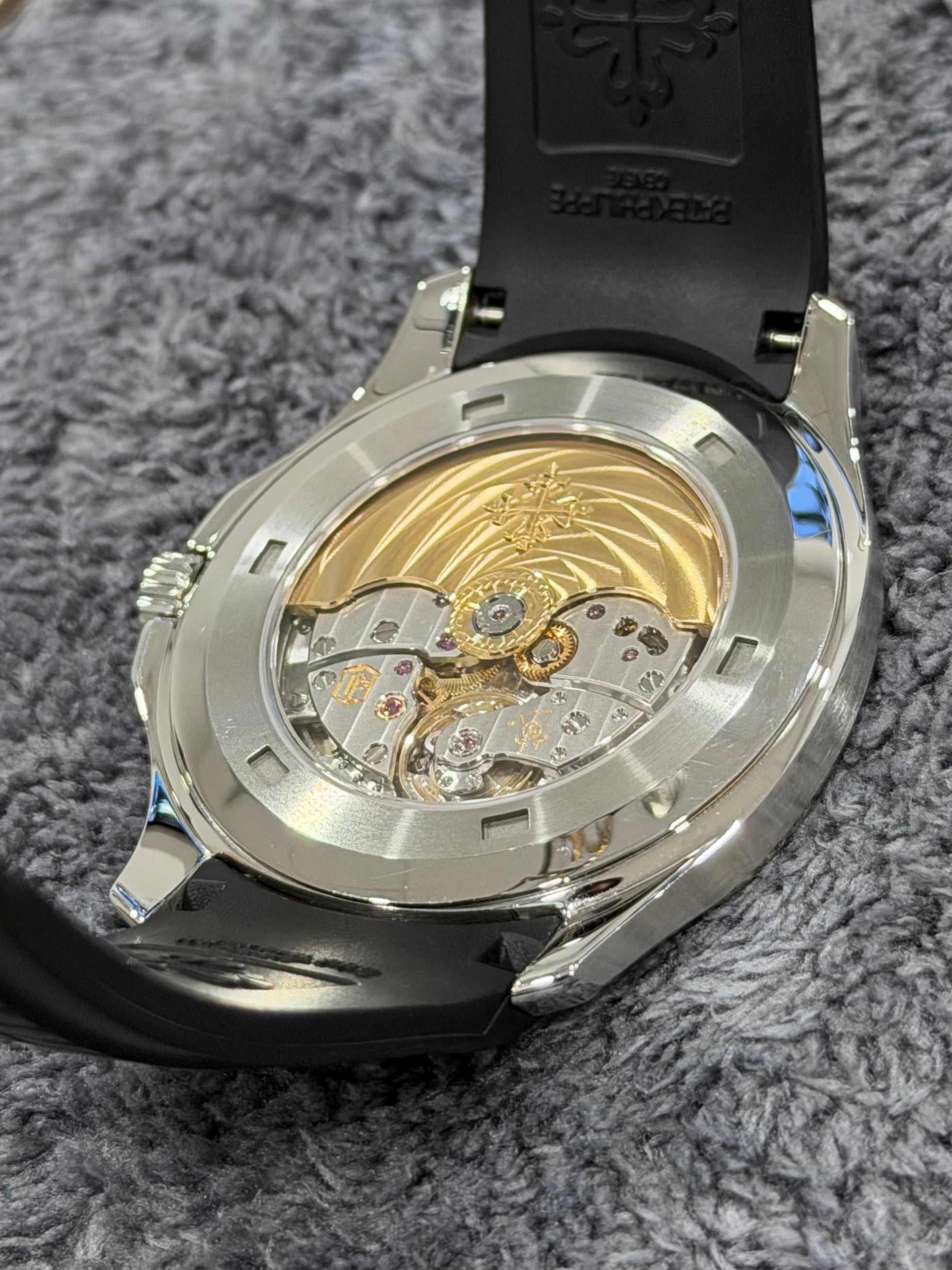 PATEK PHILIPPE AQUANAUT BLACK DIAL 5167/1A-001