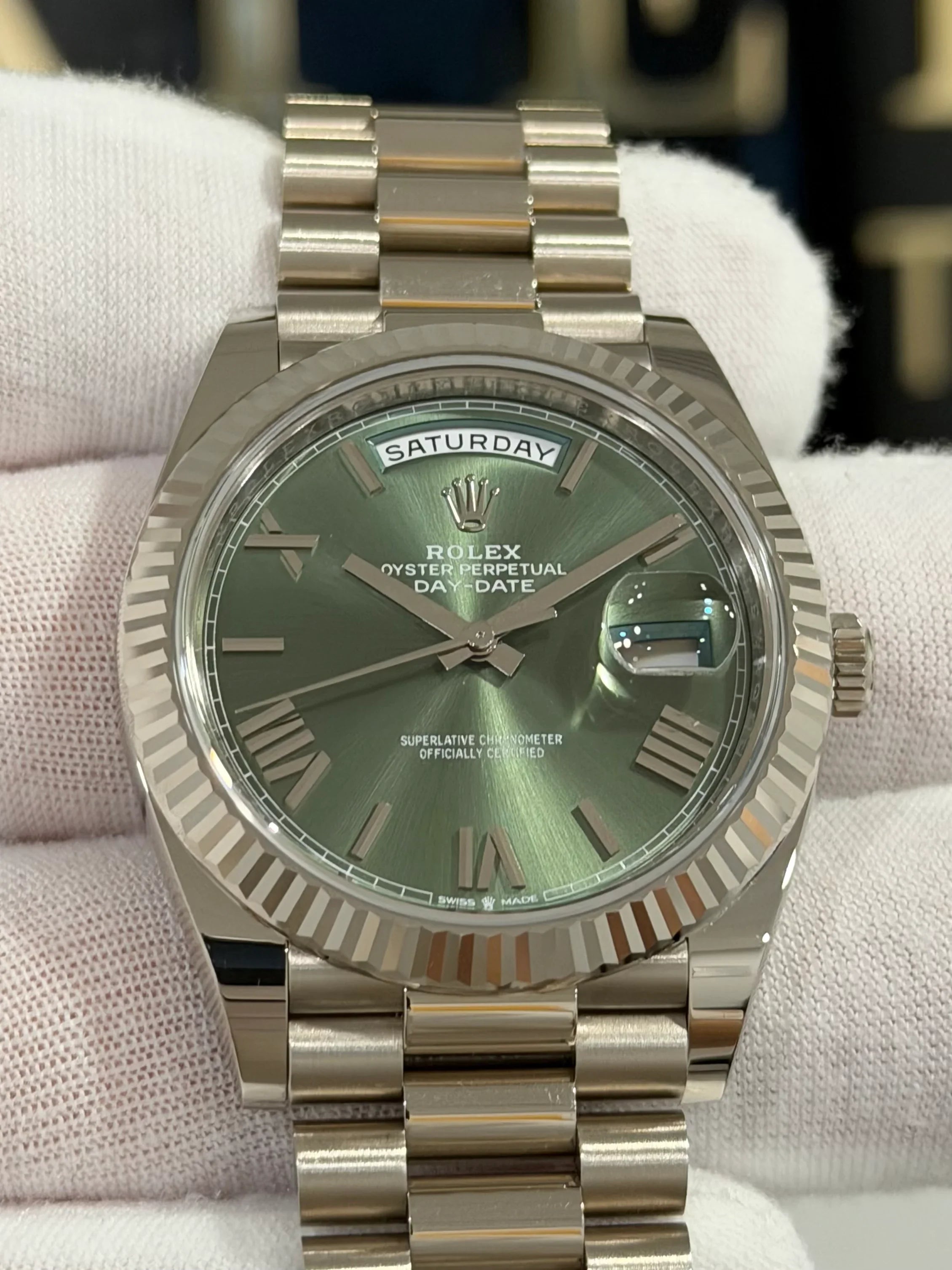 ROLEX DAY-DATE 40 OLIVE WHITE GOLD 228239