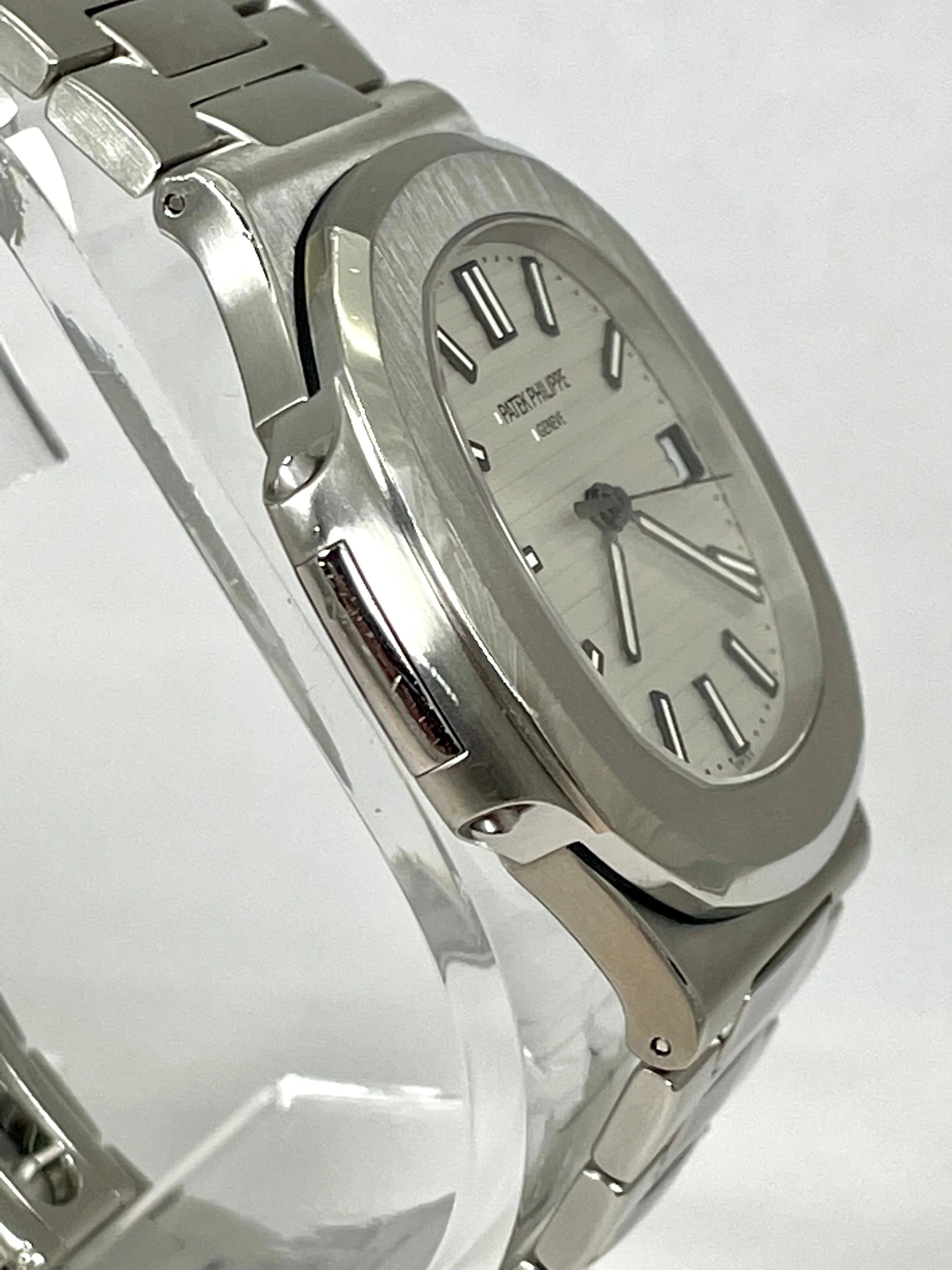 Patek Philippe White Dial 5711 5711/1A-011