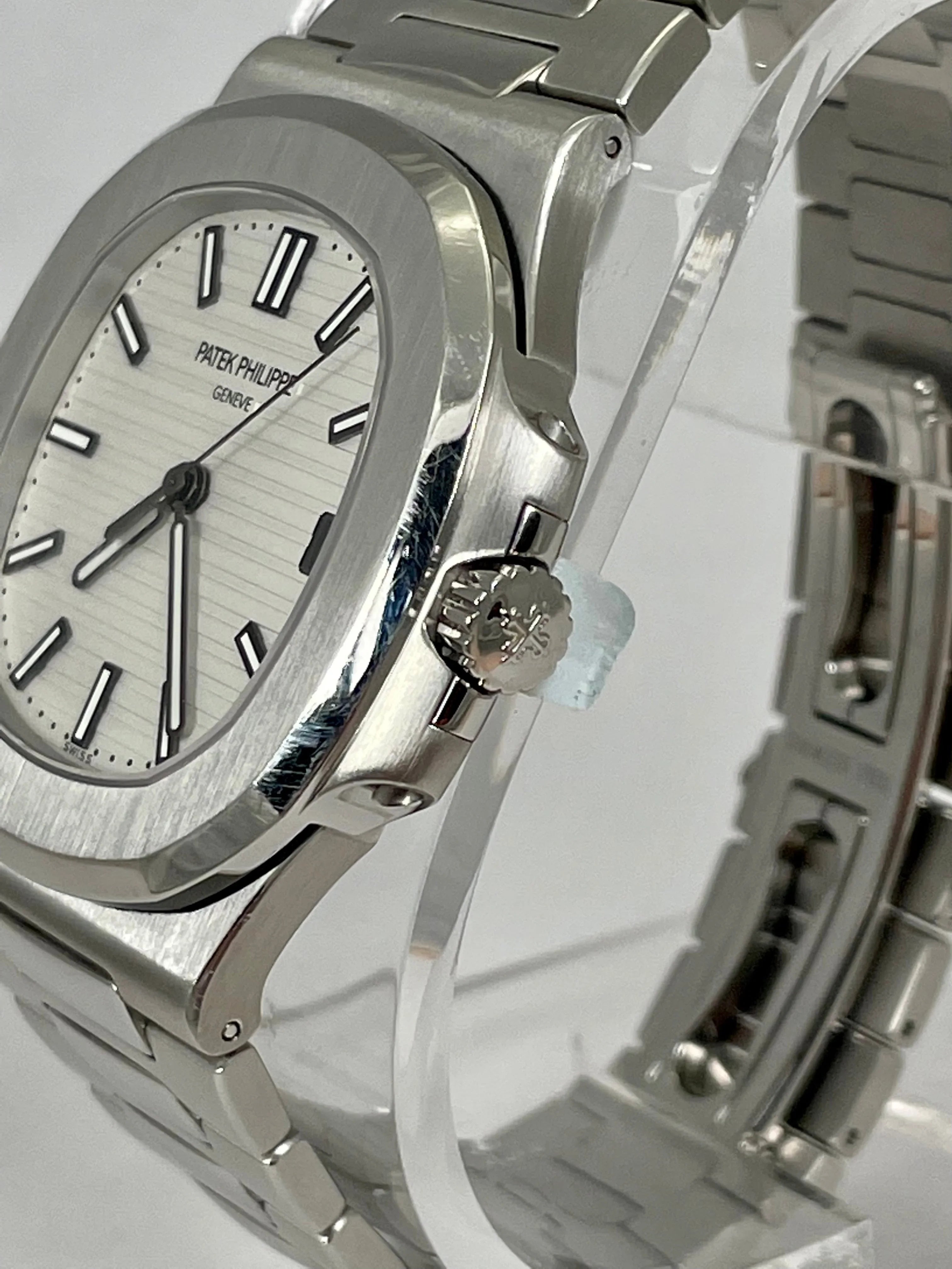 Patek Philippe White Dial 5711 5711/1A-011