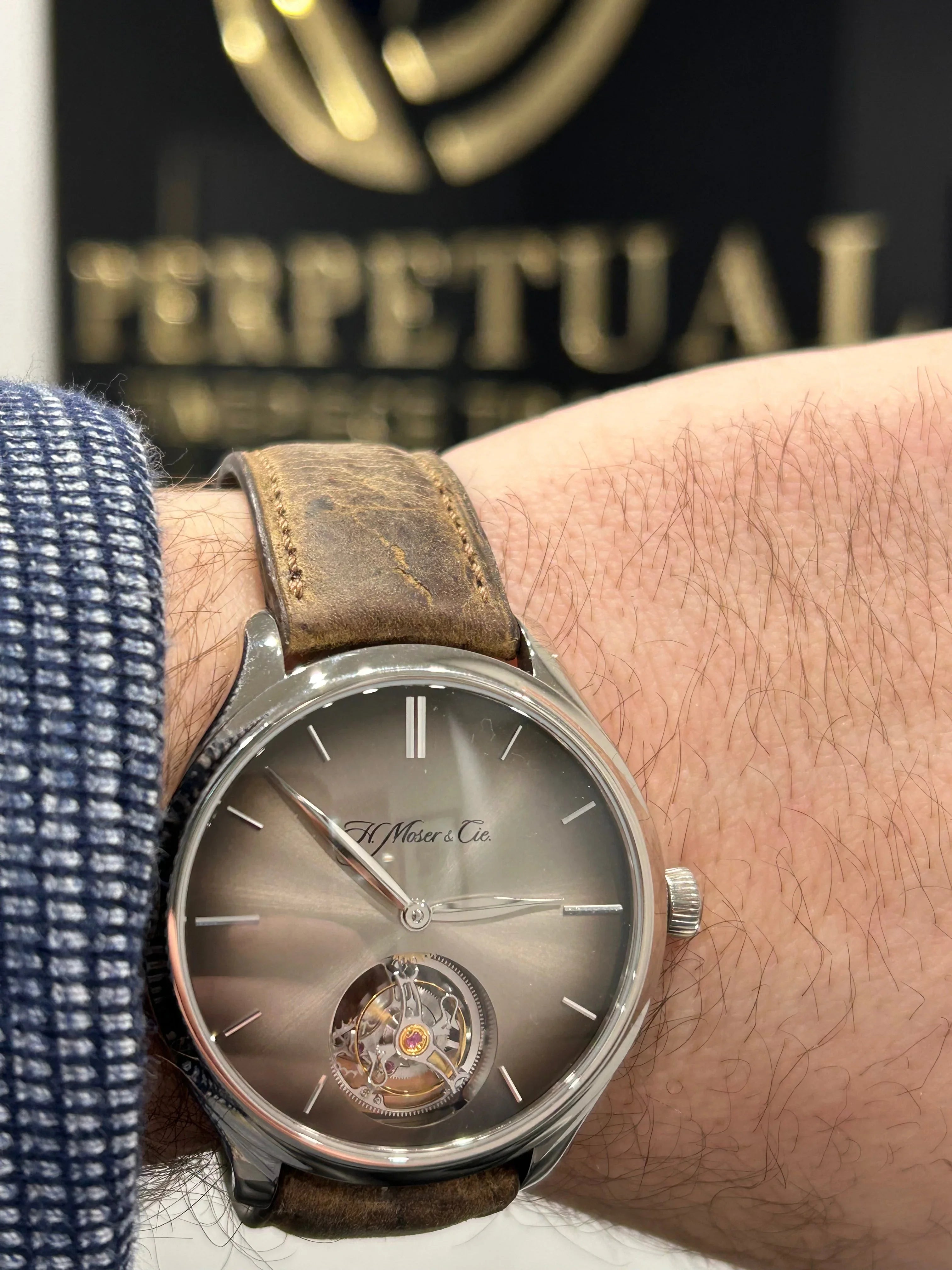 H. Moser & Cie. Endeavor Tourbillon 1804-0201