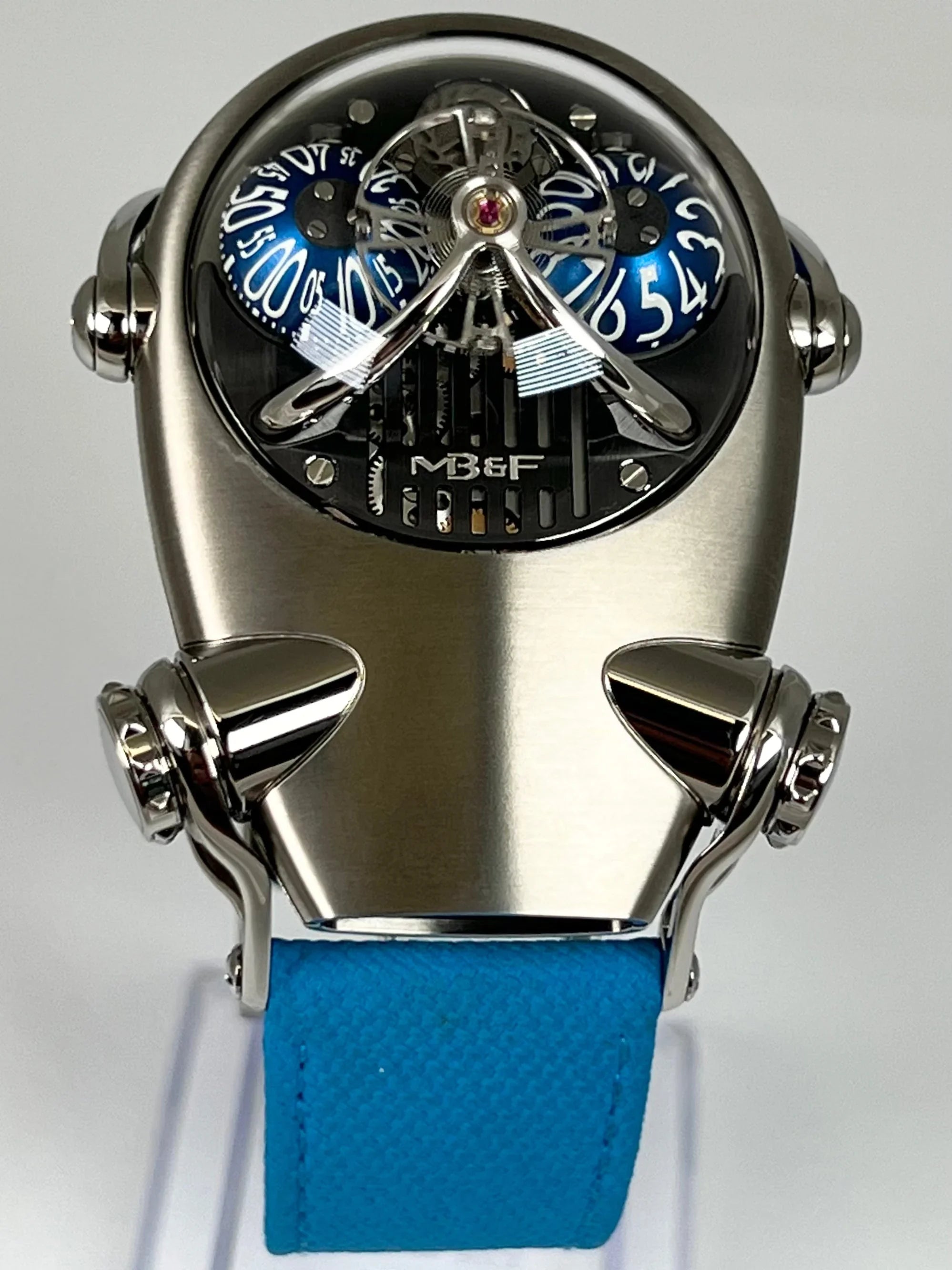 MB&F BULLDOG TITANIUM HM10