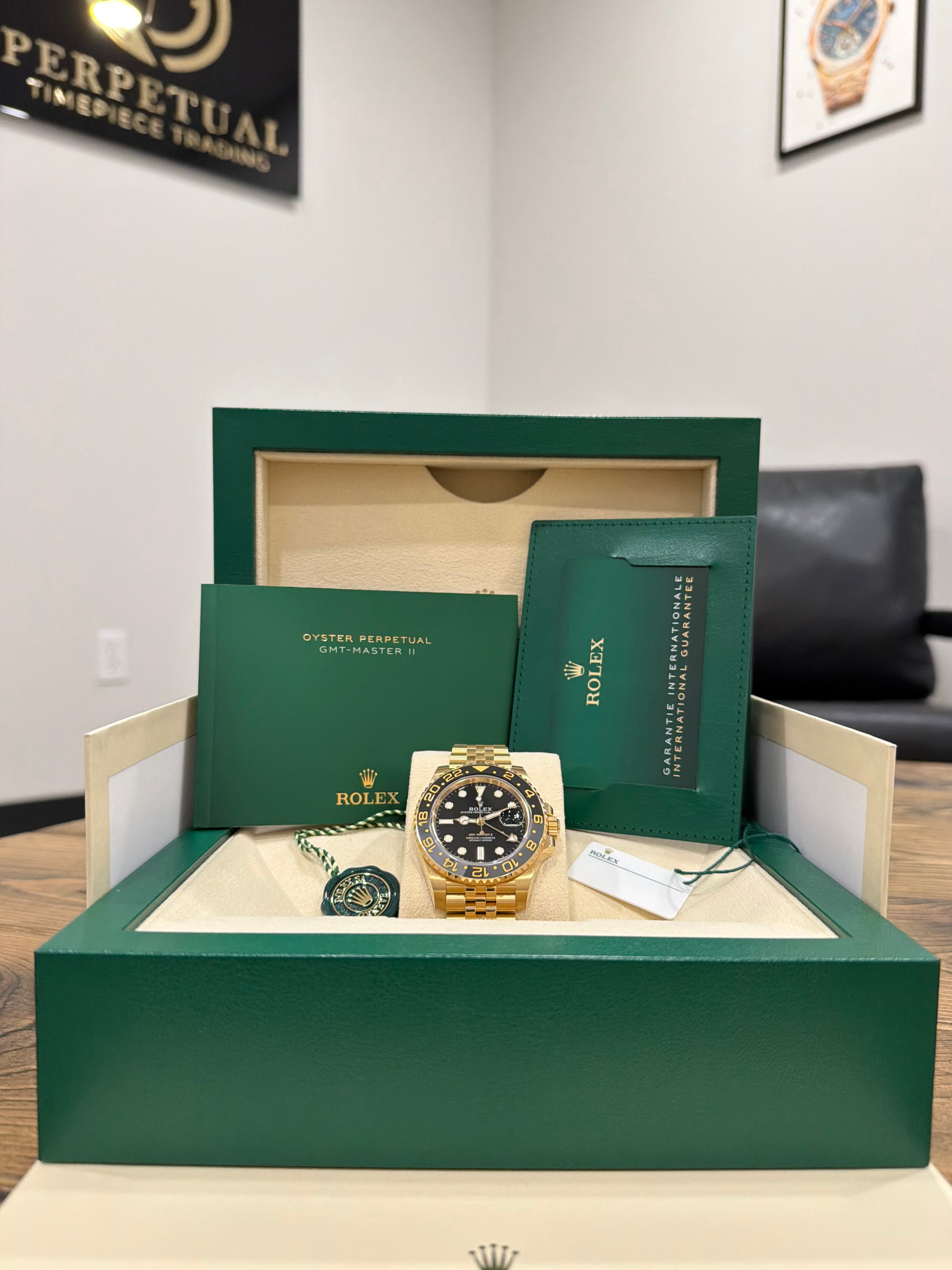 ROLEX GMT MASTER 2 YELLOW GOLD JUBILEE 126718GRNR