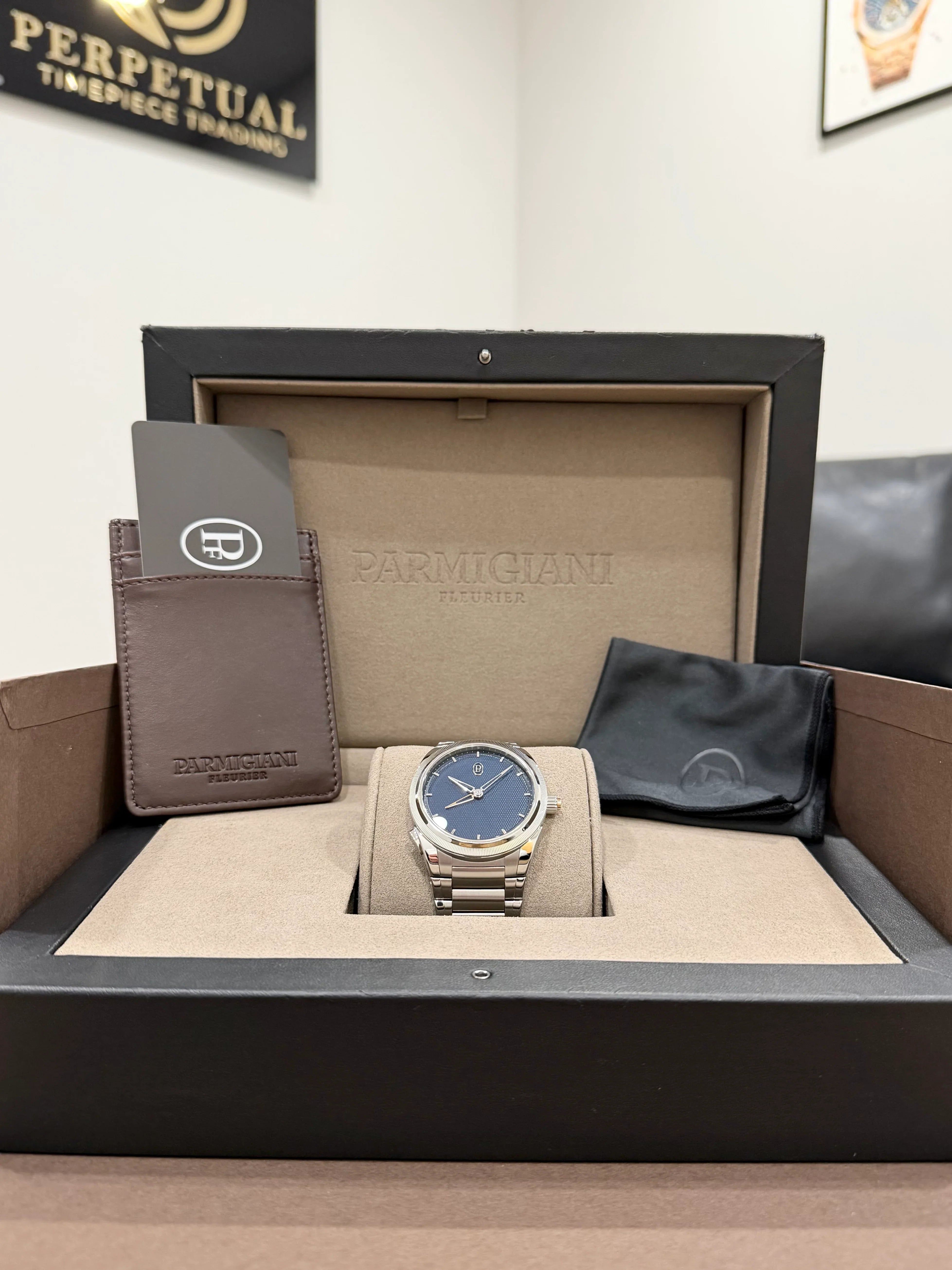 PARMIGIANI FLEURIER TONDA PF GMT RATTRAPANTE BLUE PFC905