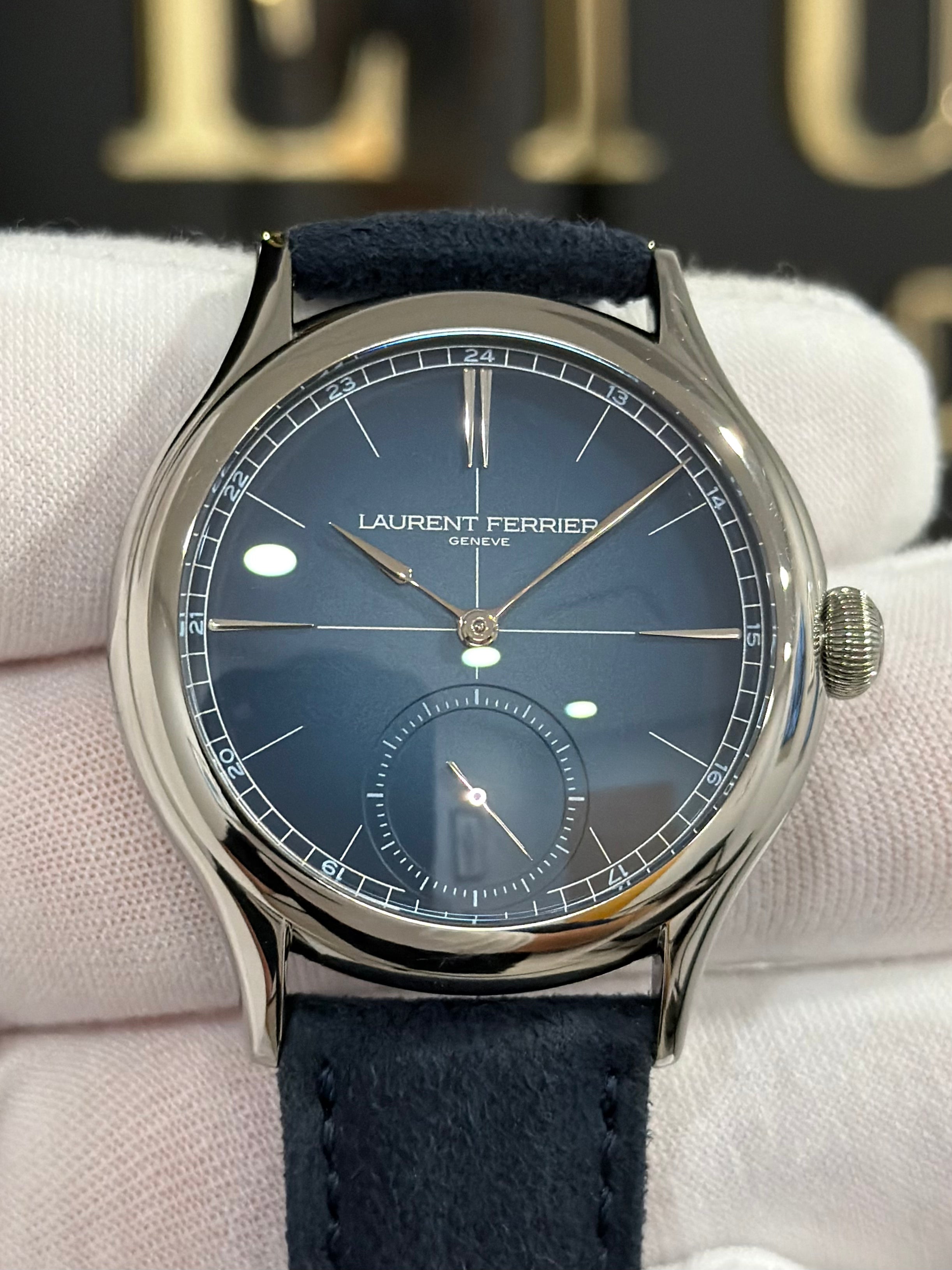 LAURENT FERRIER CLASSIC ORIGIN BLUE LCF036.T1.CG