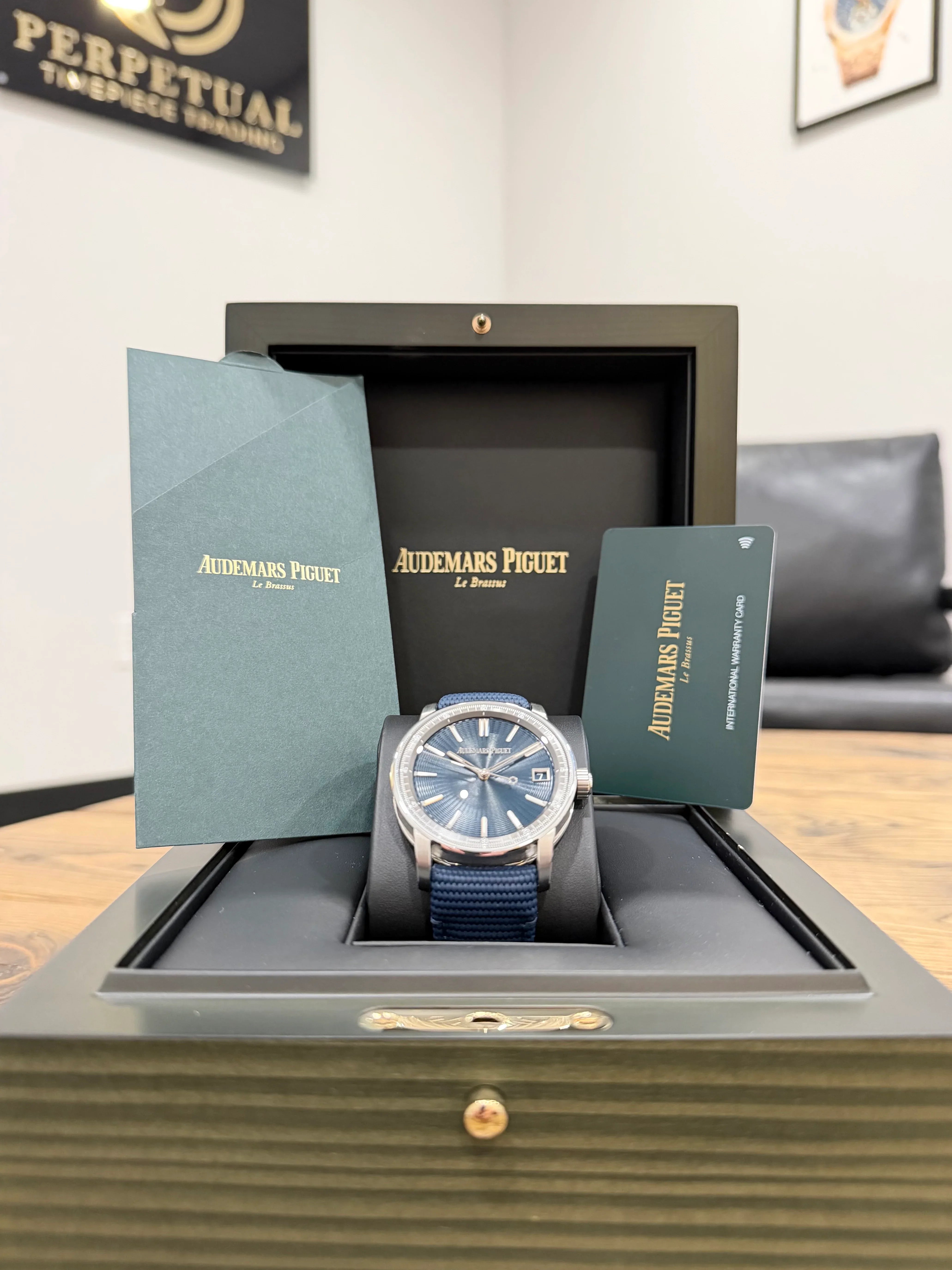 AUDEMARS PIGUET CODE 11.59 BLUE 15210ST