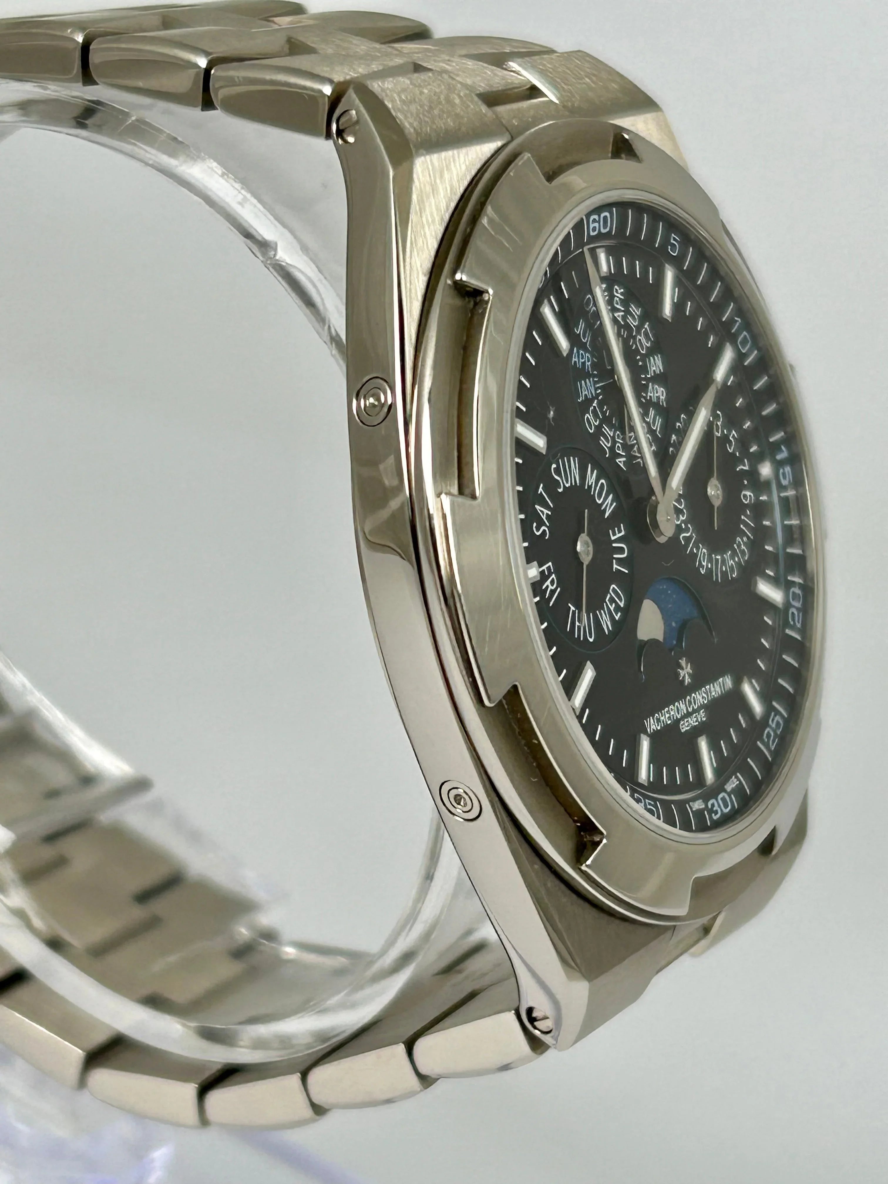 VACHERON CONSTANTIN PERPETUAL CALENDAR BLUE ULTRA-THIN 4300V/120G-B945