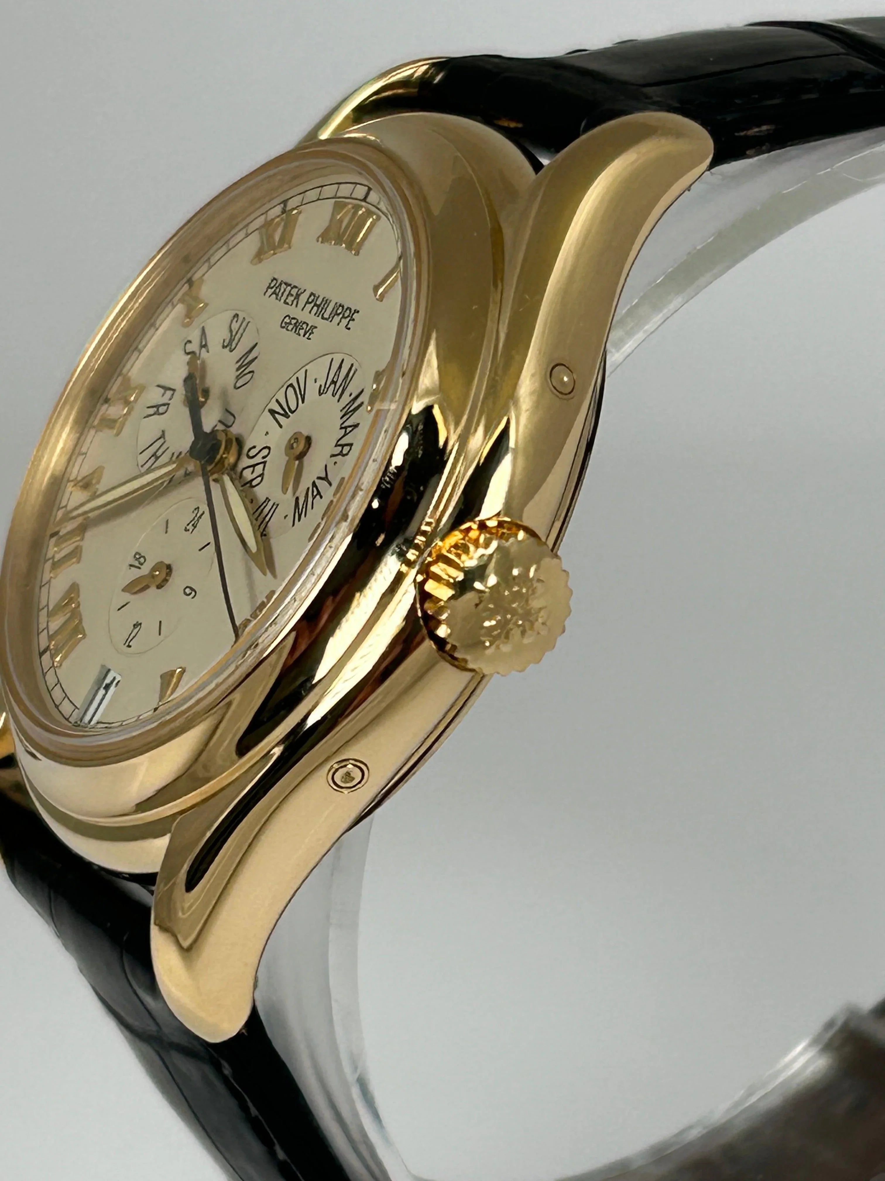 PATEK PHILIPPE ANNUAL CALENDAR 5035J-001