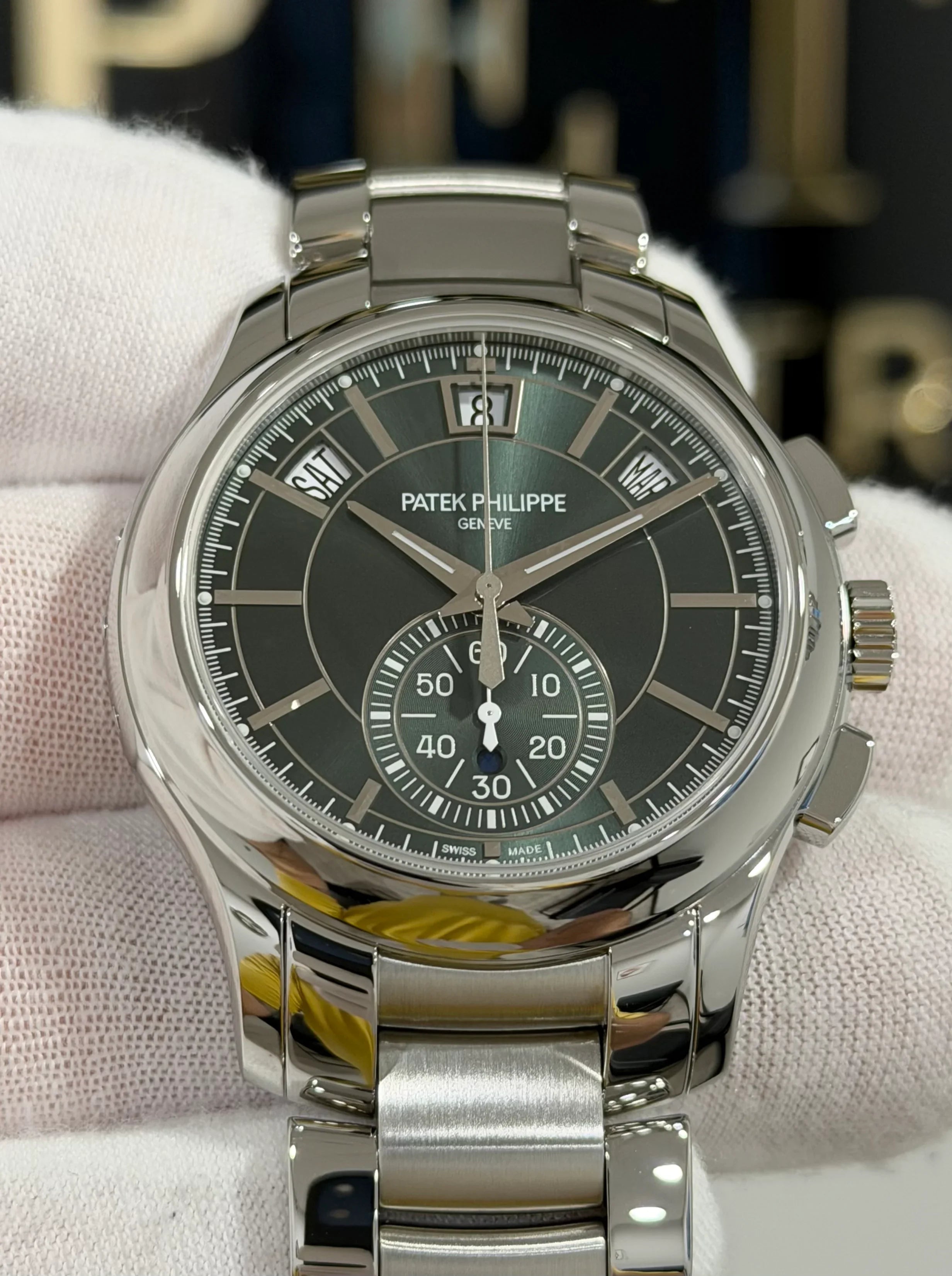 PATEK PHILIPPE FLYBACK CHRONOGRAPH ANNUAL CALENDAR OLIVE 5905/1A-001