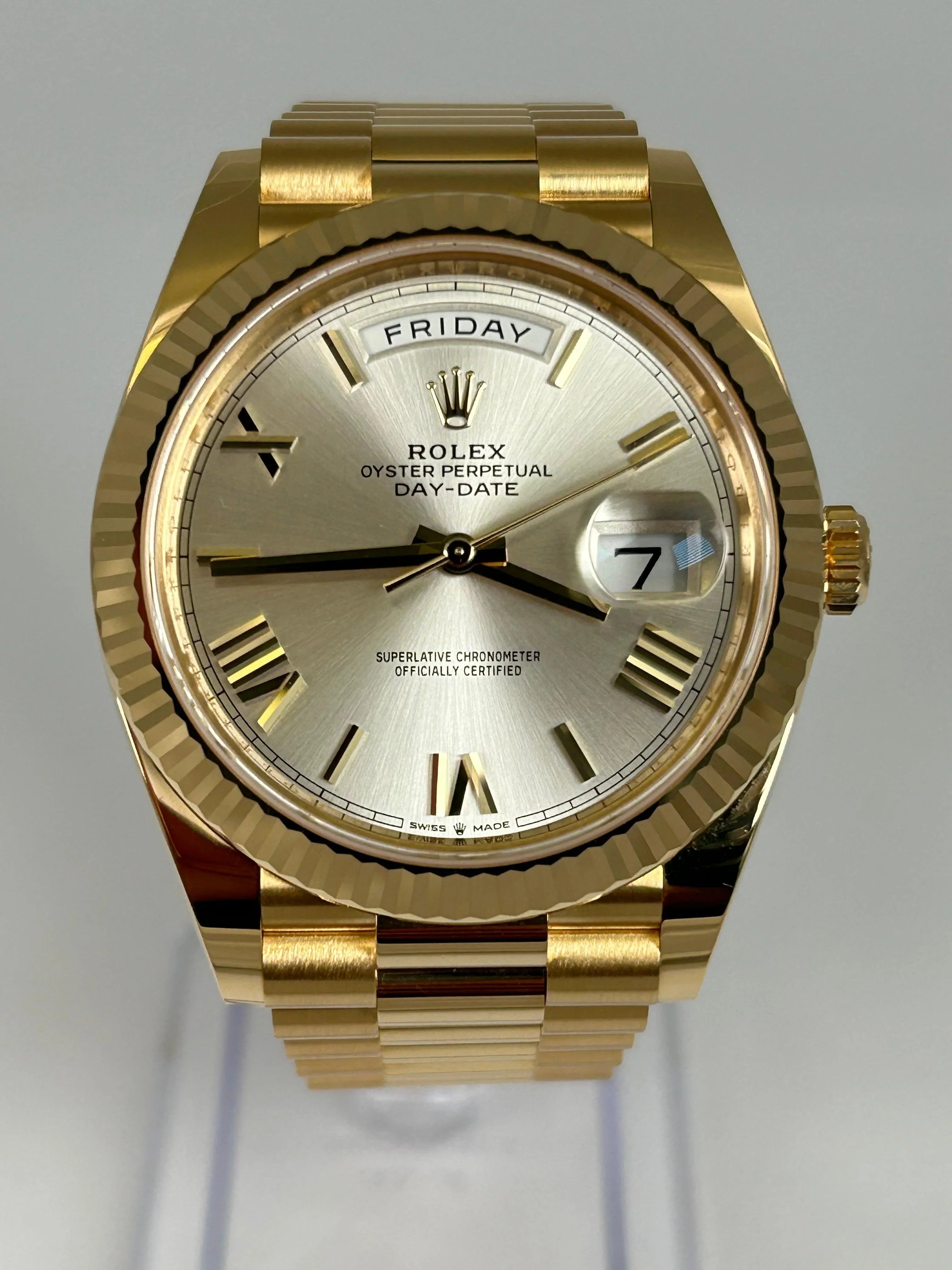 Rolex Day-Date 40 Silver Roman Yellow Gold 228238
