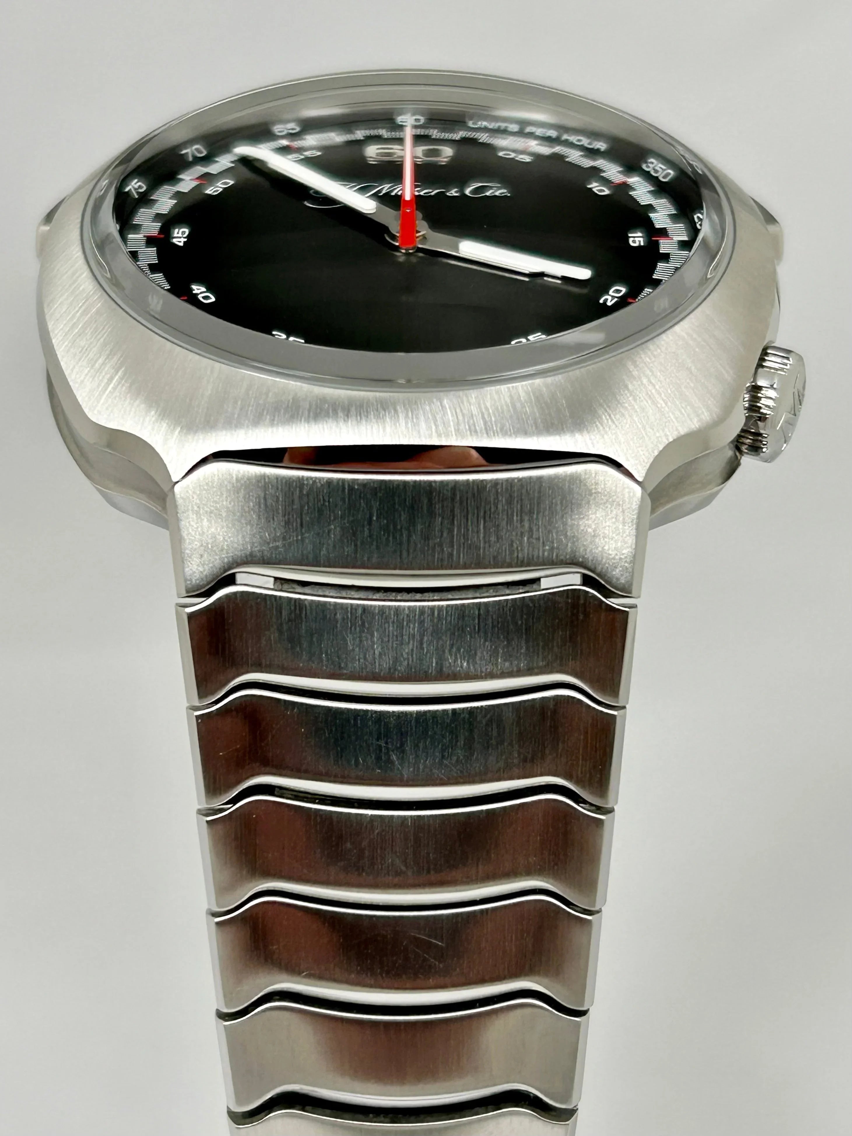 H. Moser & Cie Moser Streamliner Flyback Chrongraph 6902-1200  100 Made