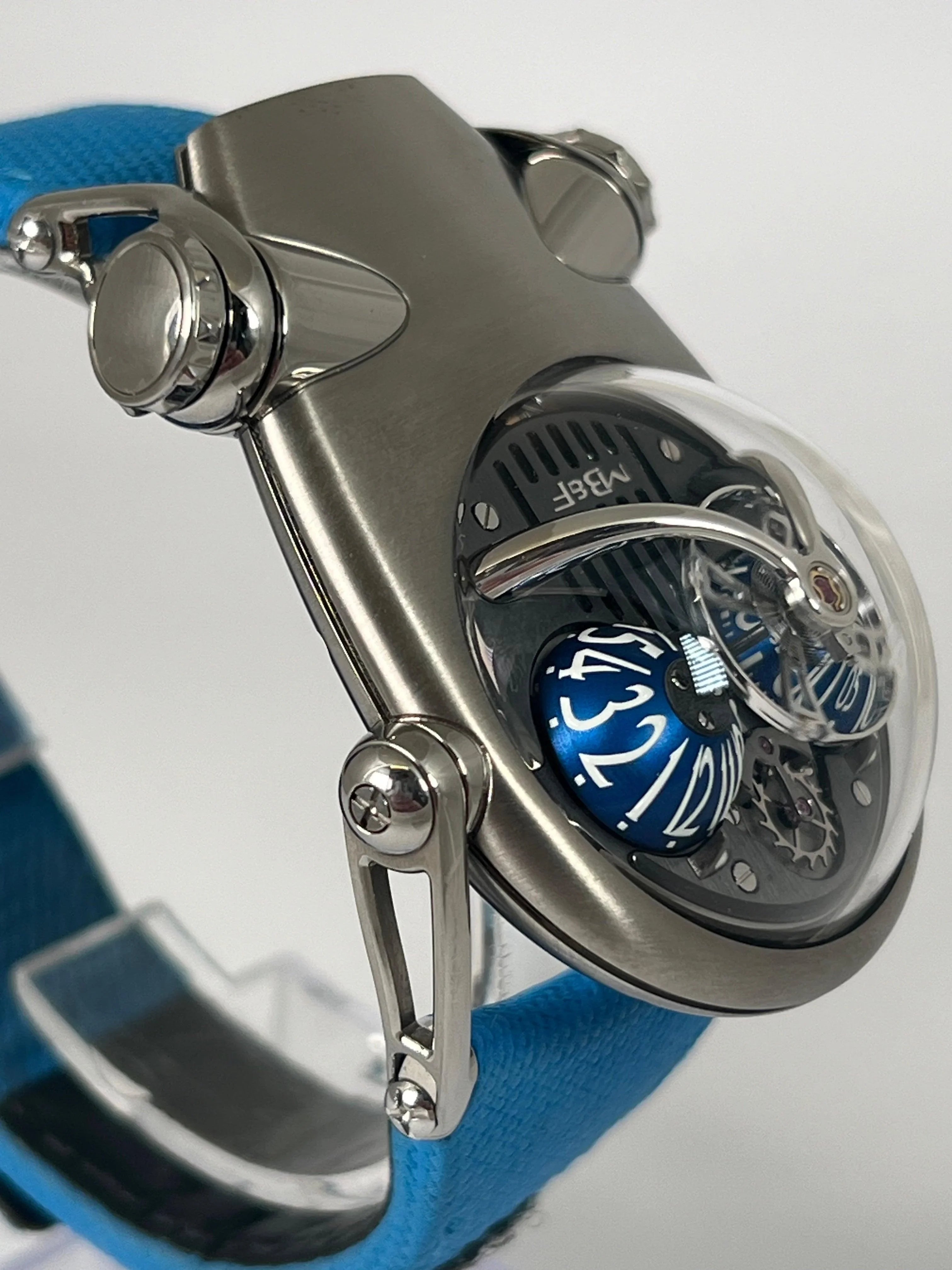 MB&F BULLDOG TITANIUM HM10