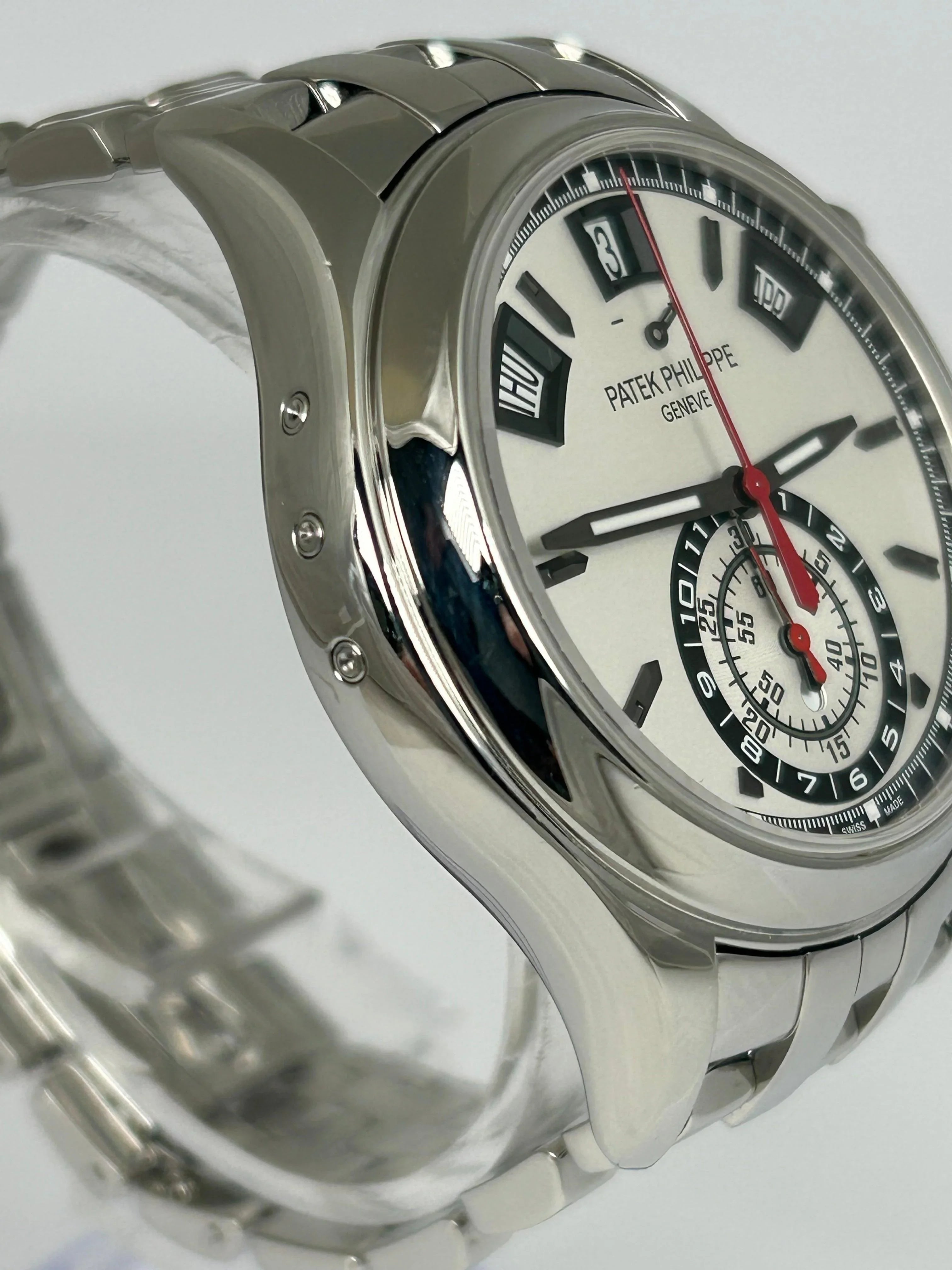 PATEK PHILIPPE FLYBACK CHRONOGRAPH ANNUAL CALENDAR WHITE DIAL 5960/1A