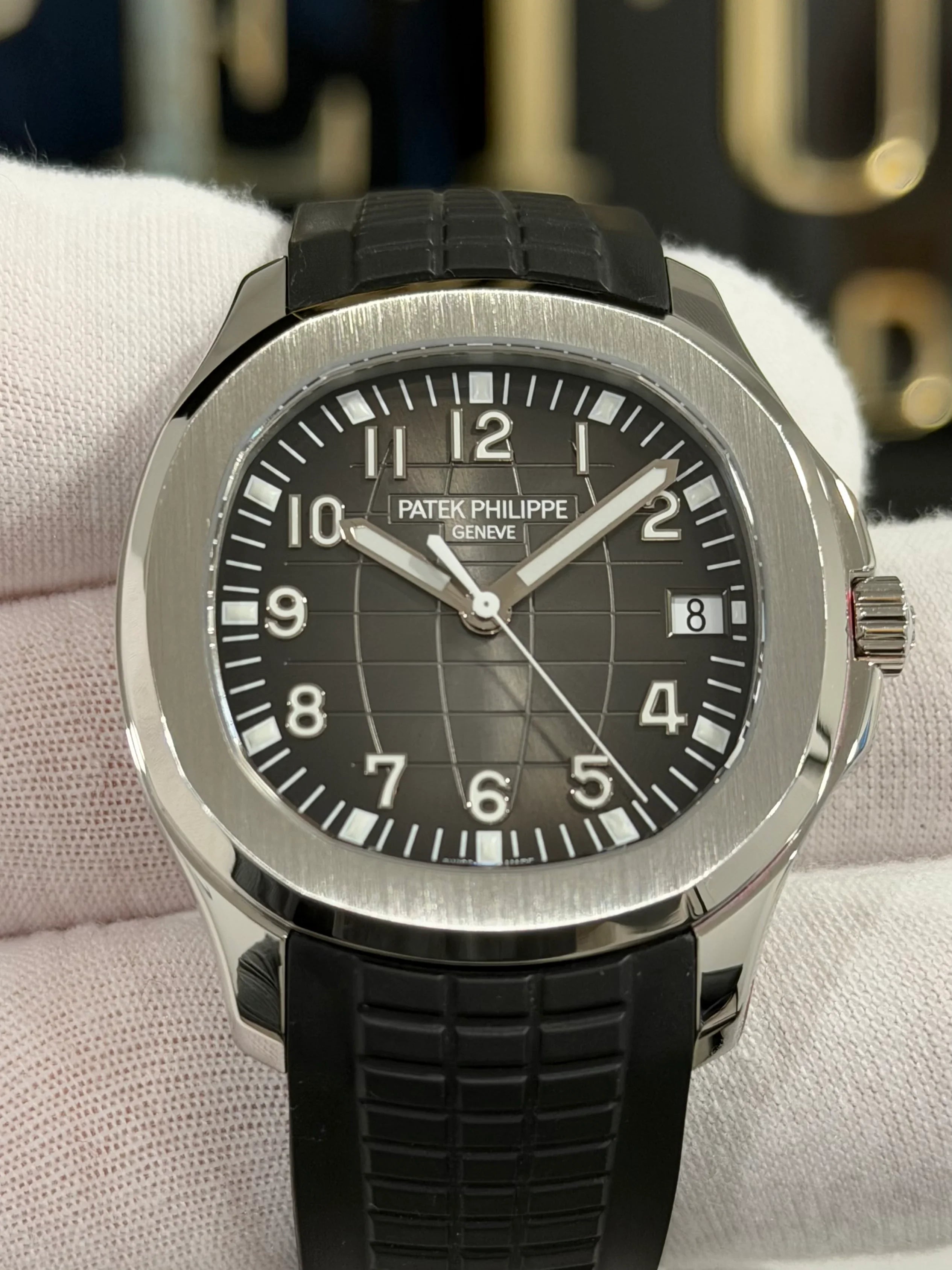 PATEK PHILIPPE AQUANAUT BLACK DIAL 5167/1A-001