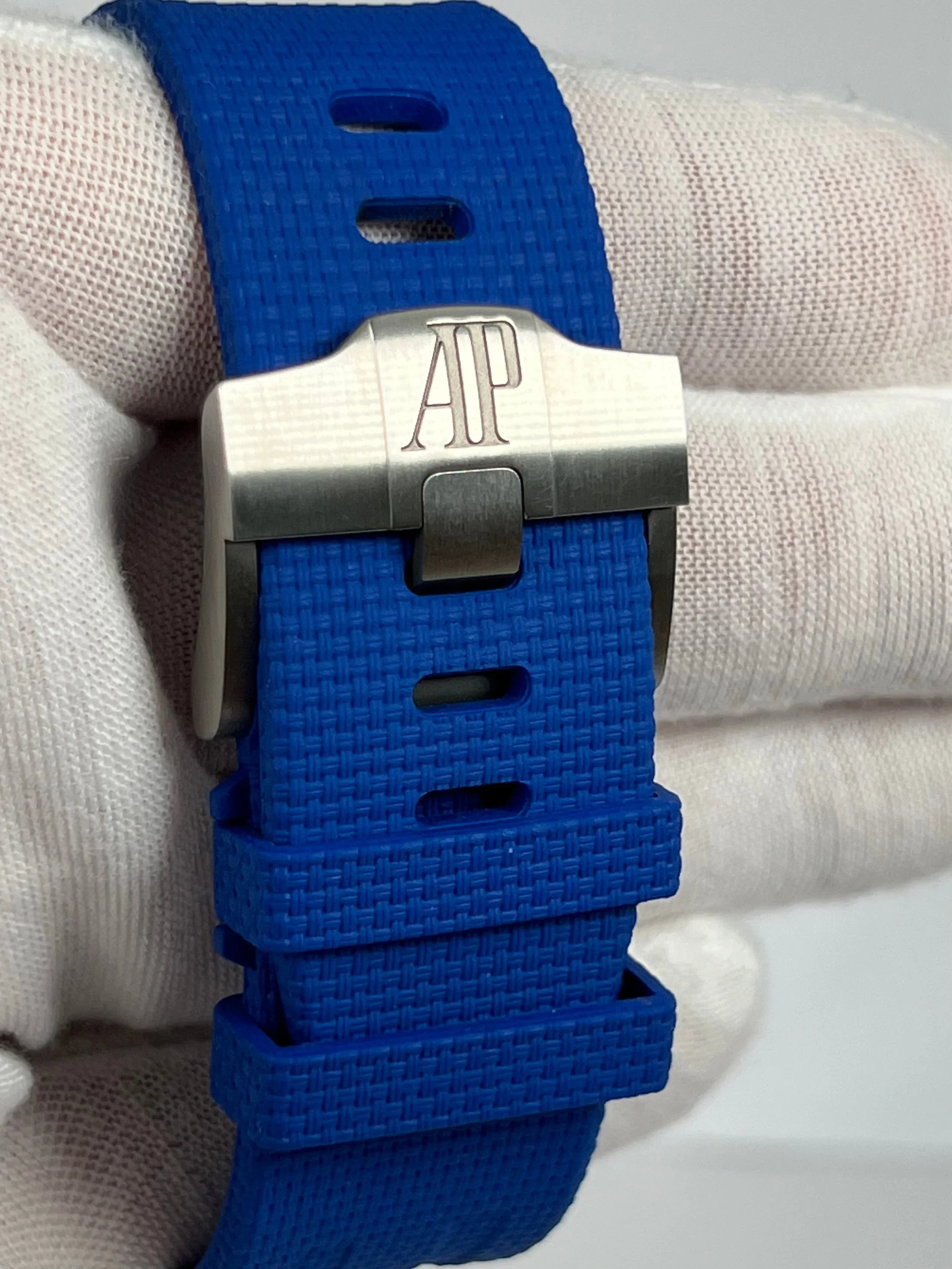 Audemars Piguet Royal Oak Offshore AP 26405 26405CE Blue