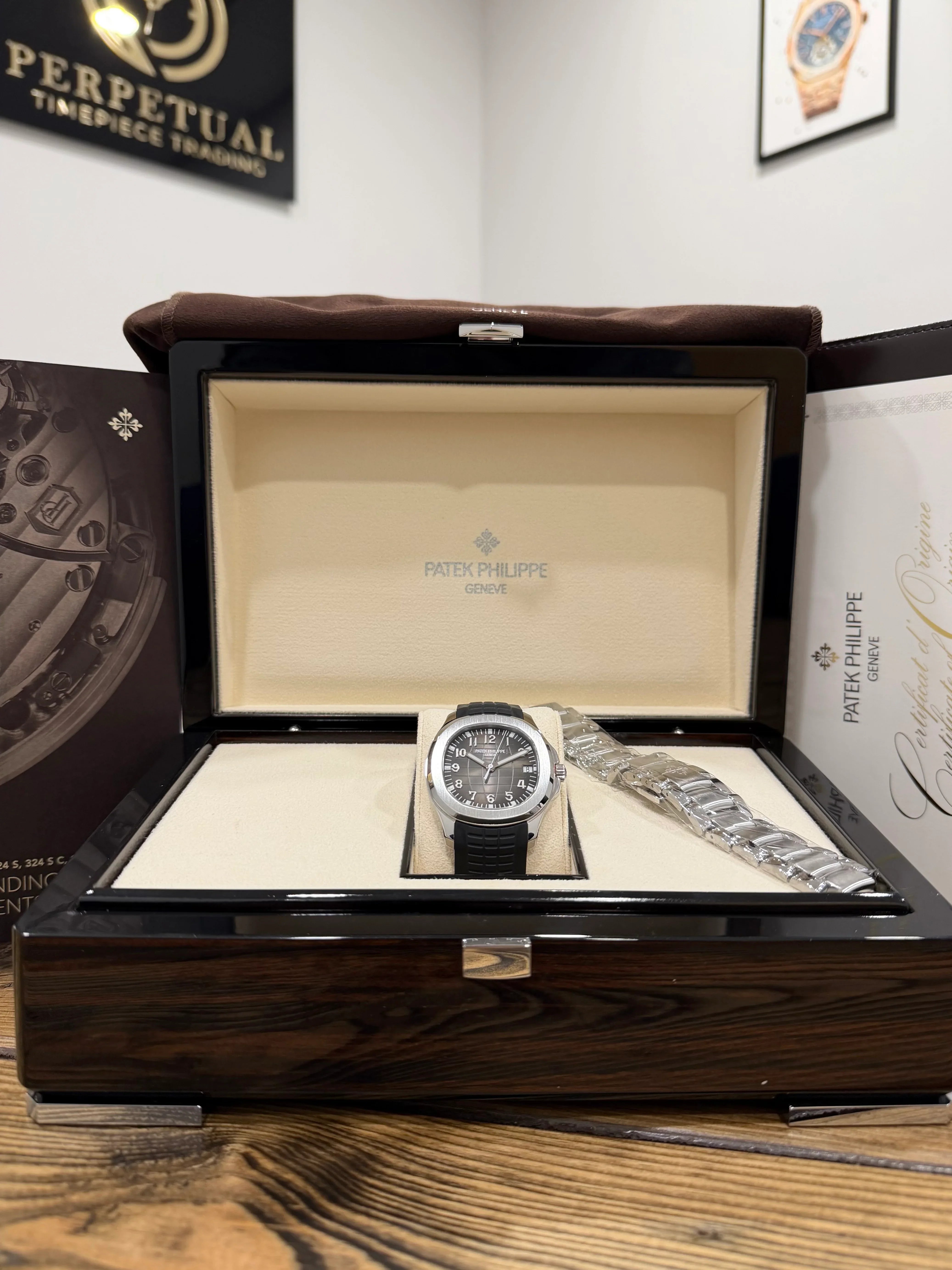 PATEK PHILIPPE AQUANAUT BLACK DIAL 5167/1A-001