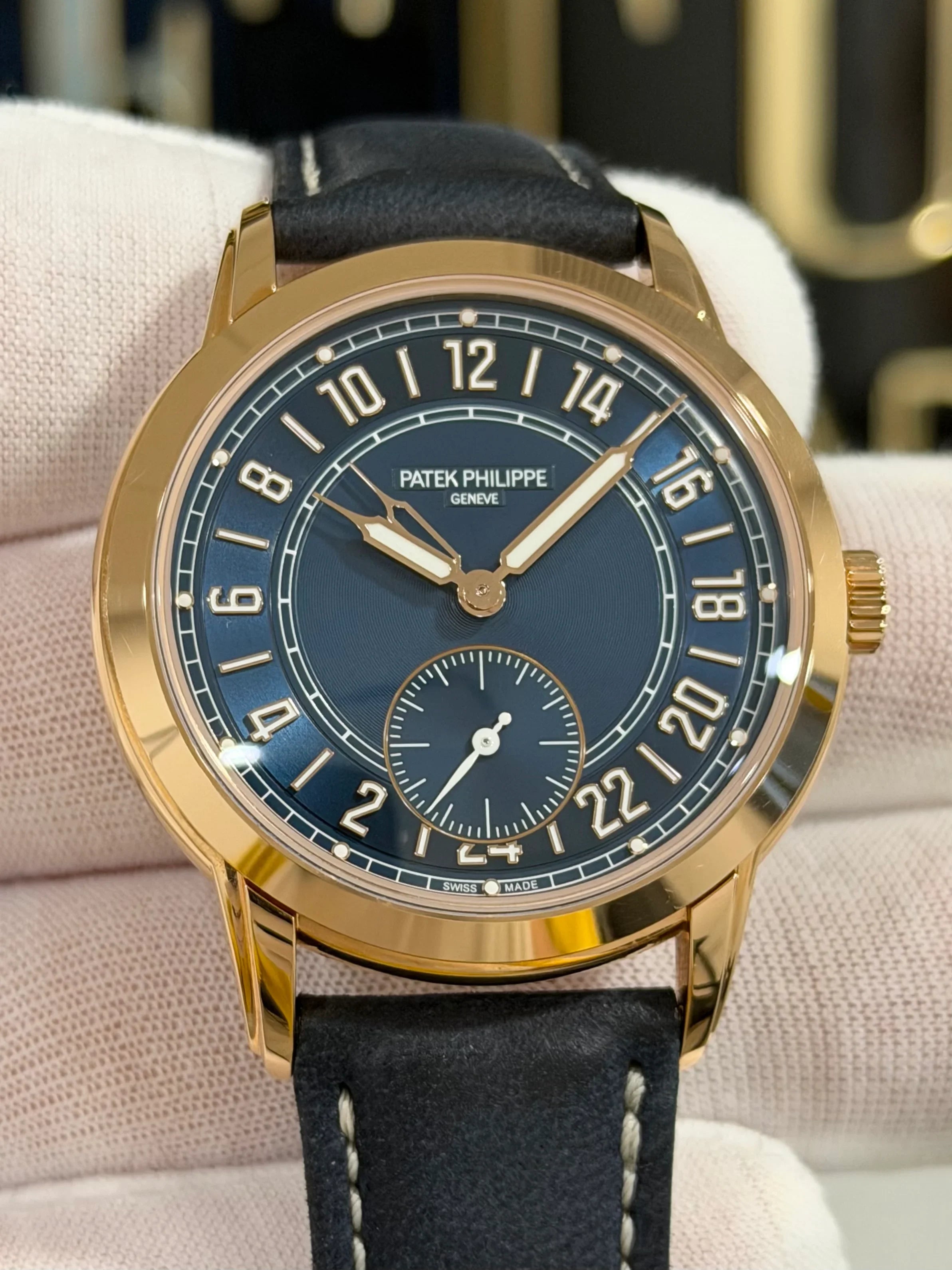 PATEK PHILIPPE 24 HOUR TRAVEL TIME BLUE DIAL ROSE GOLD 5224R