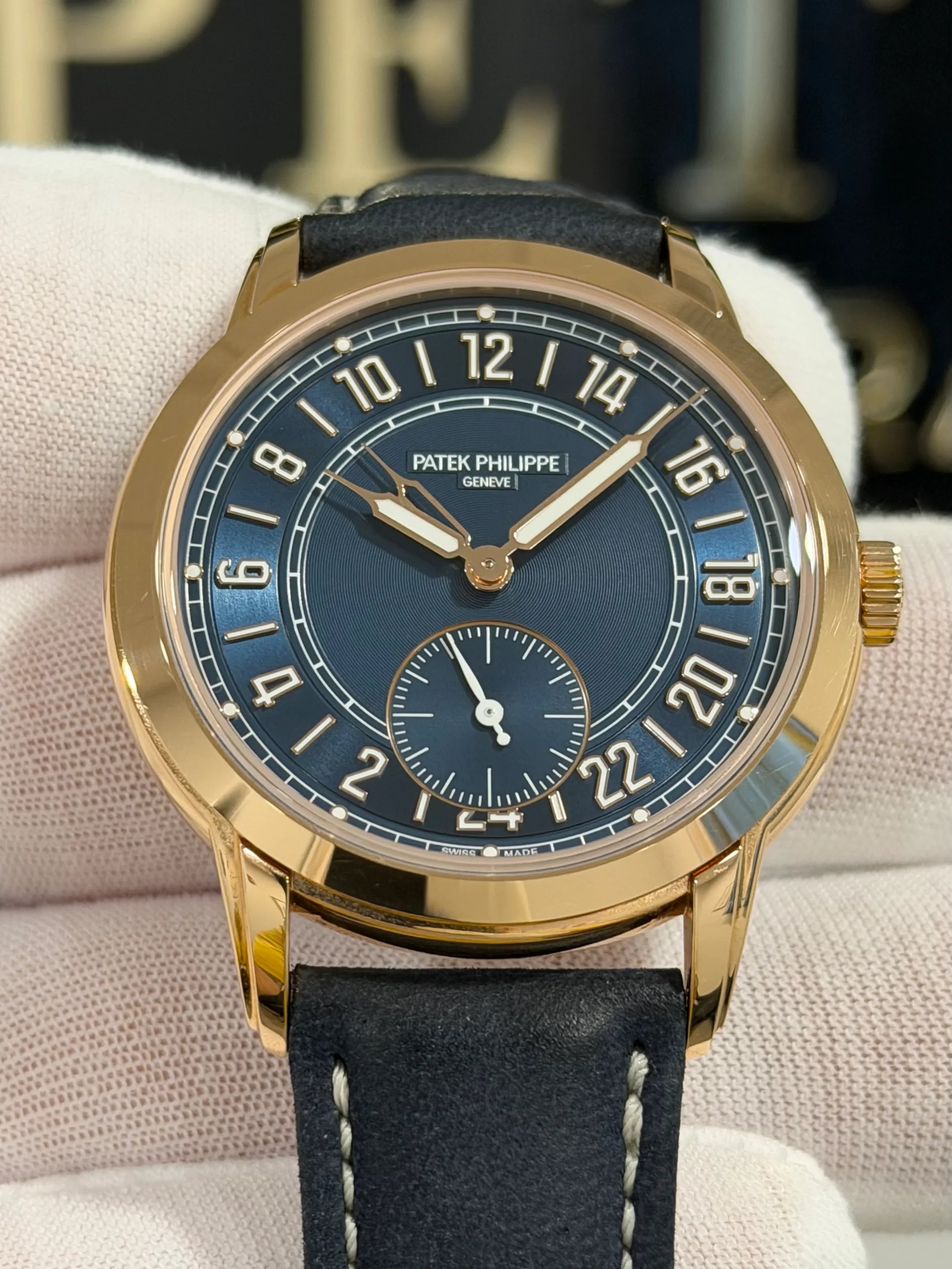 PATEK PHILIPPE 24 HOUR TRAVEL TIME BLUE DIAL ROSE GOLD 5224R