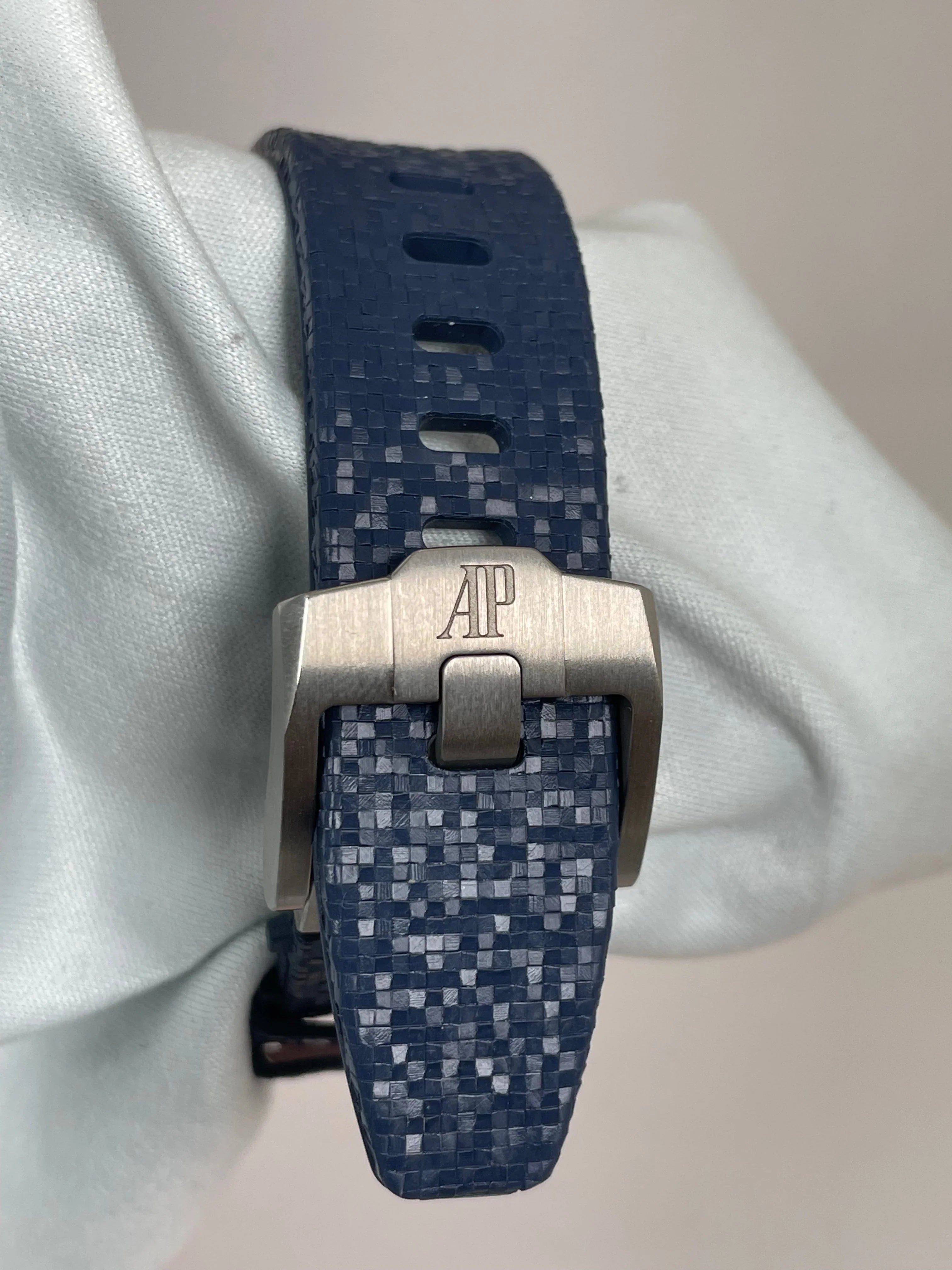 AUDEMARS PIGUET ROYAL OAK MUSIC EDITION 500 PIECES 77600TI 77600