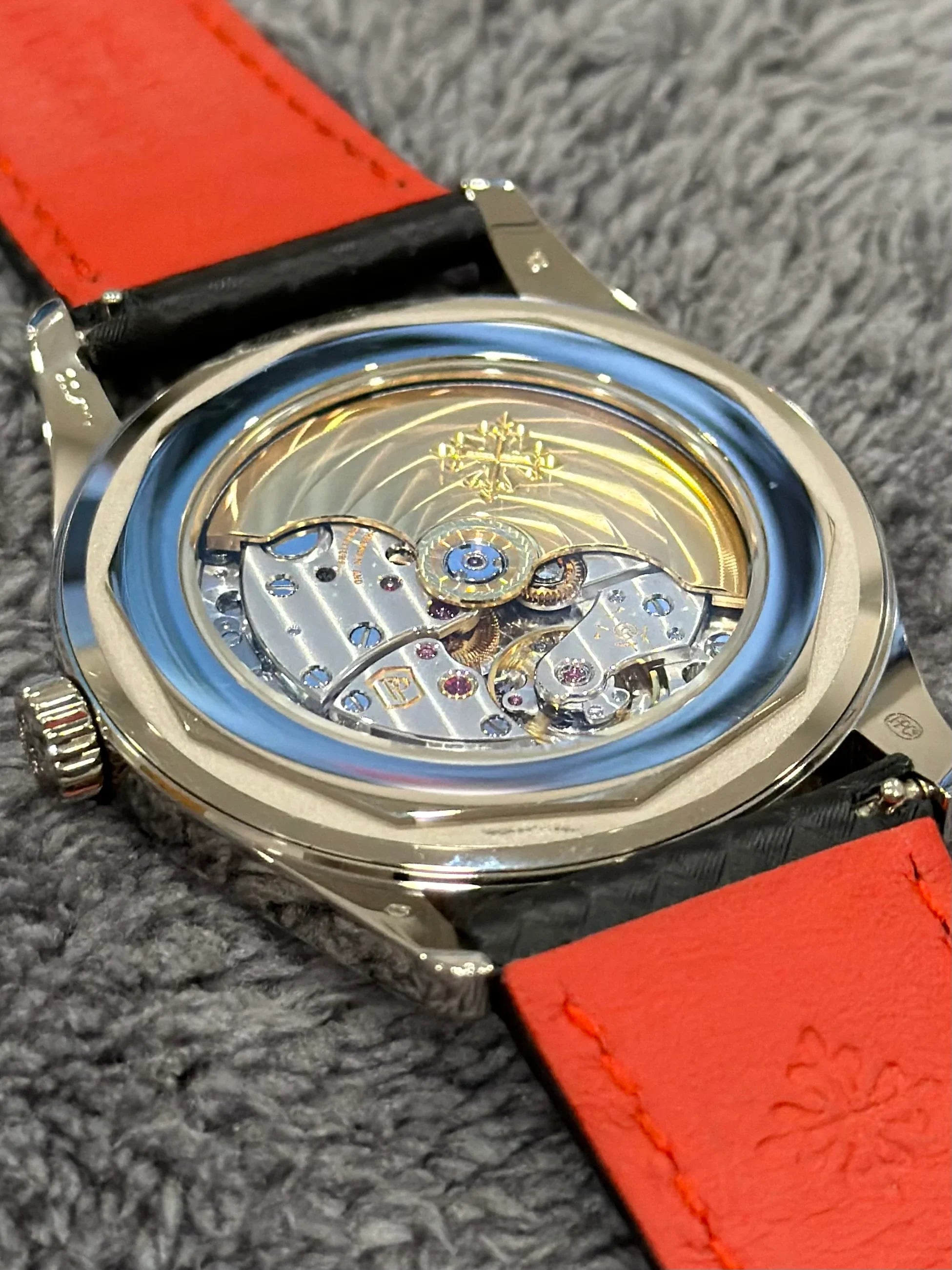 PATEK PHILIPPE CALATRAVA WHITE GOLD RED SPORT 6007G