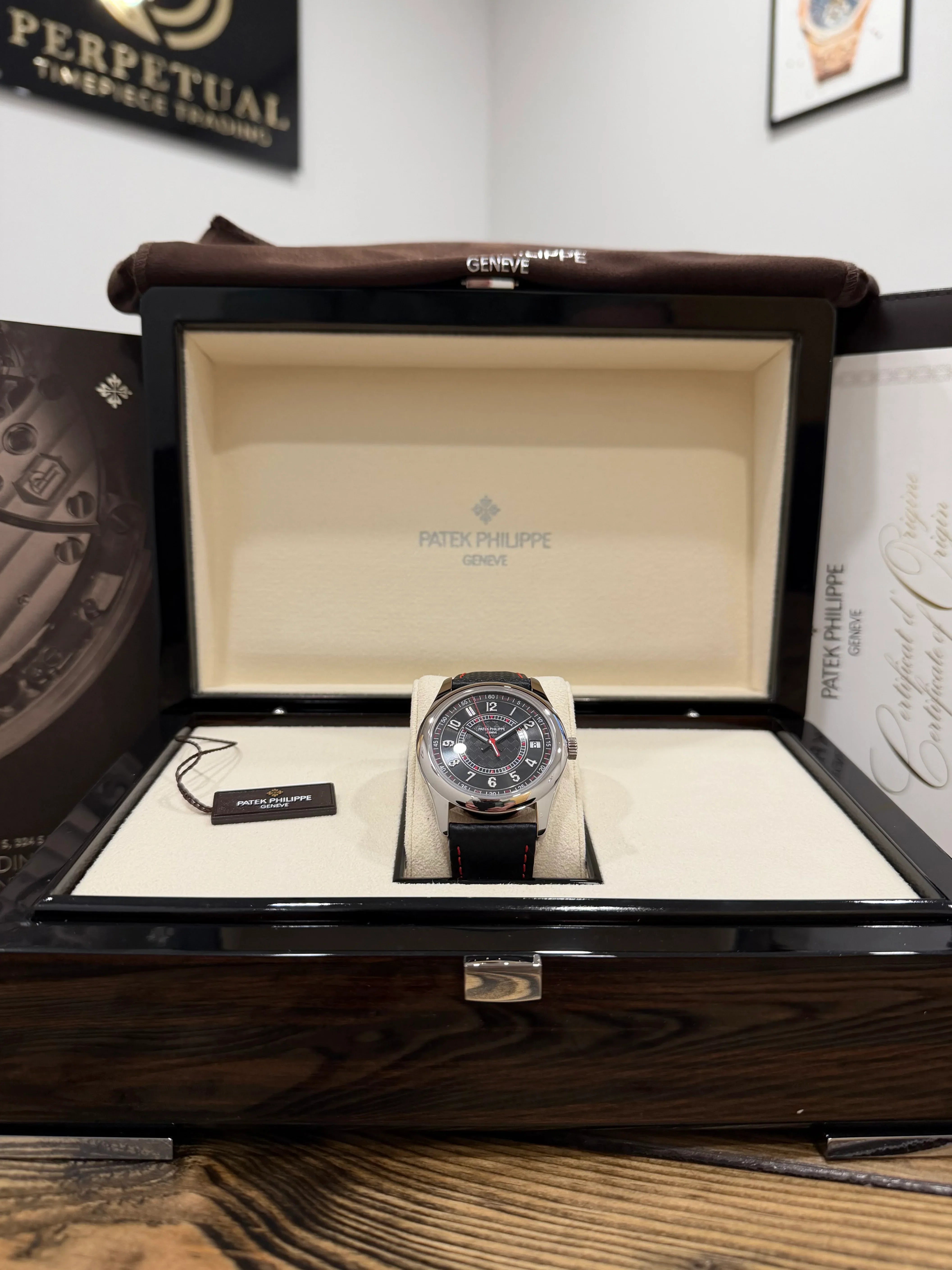 PATEK PHILIPPE CALATRAVA WHITE GOLD RED SPORT 6007G