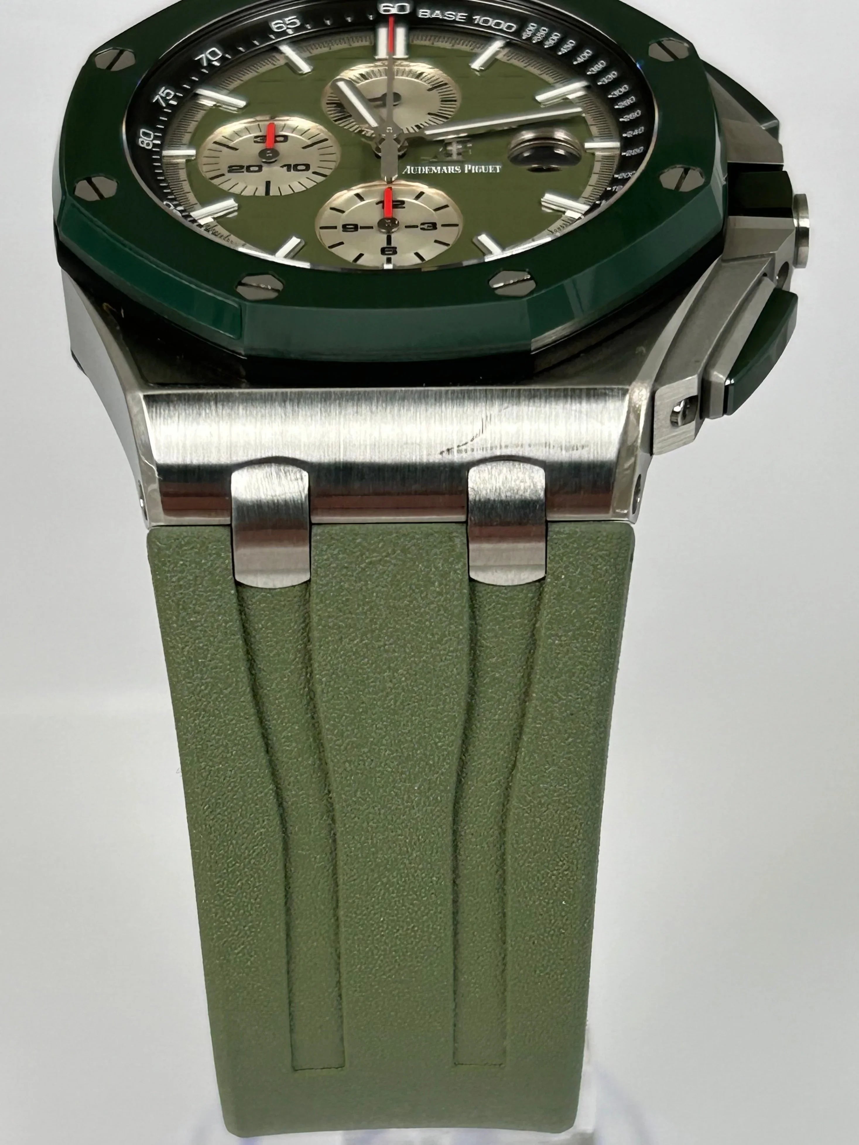 Audemars Piguet Royal Oak Offshore AP 26400 26400SO GREEN