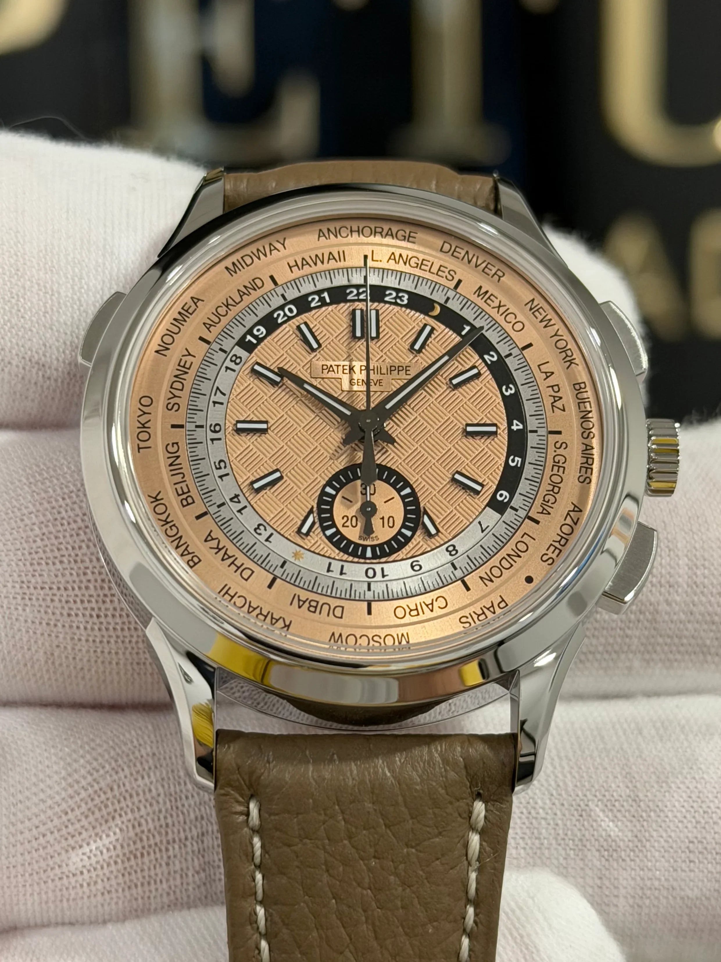 PATEK PHILIPPE WORLD TIME FLYBACK CHRONOGRAPH SALMON 5935A