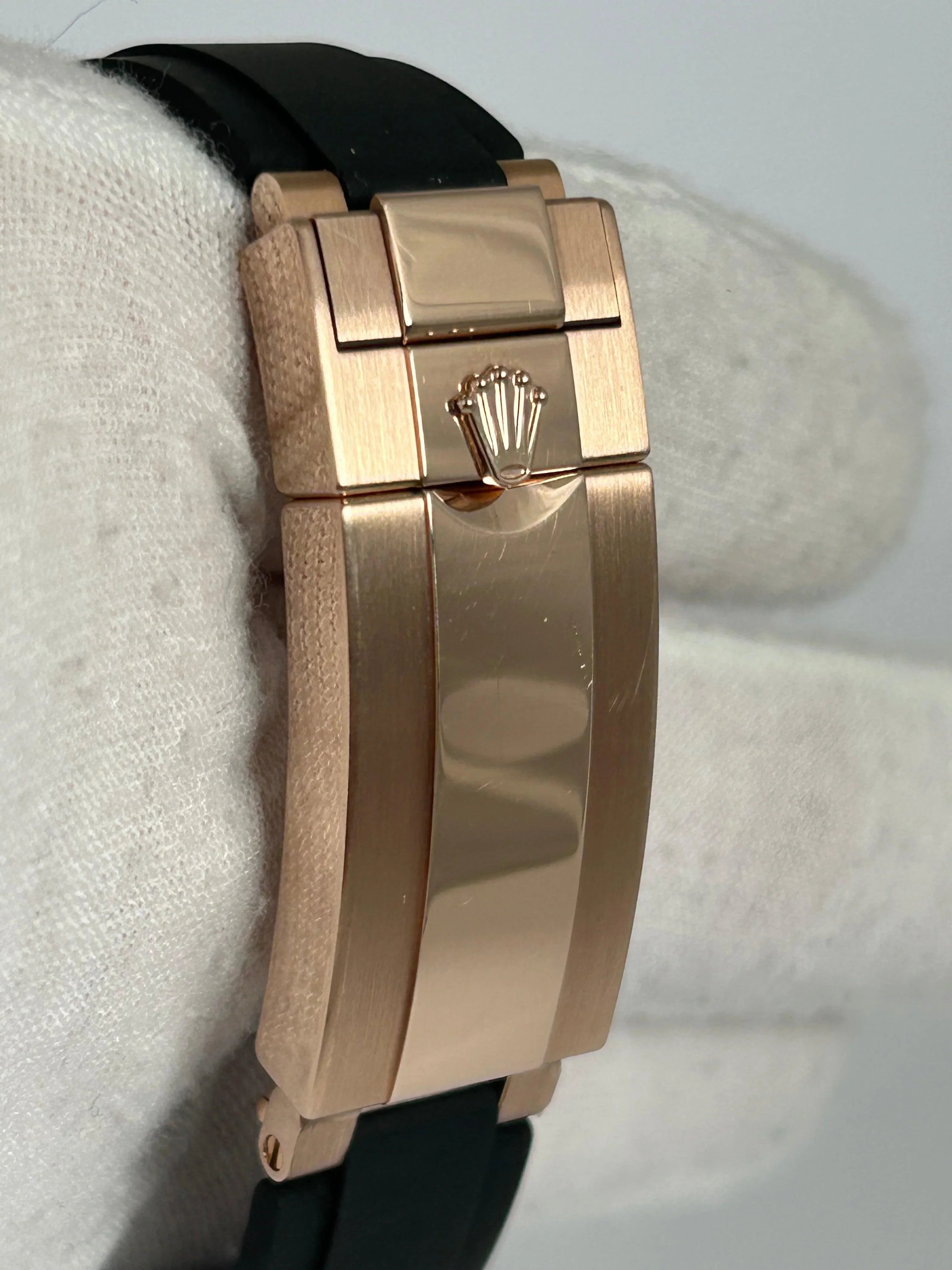 ROLEX YACHT MASTER 40MM ROSE GOLD OYSTER FLEX 126655