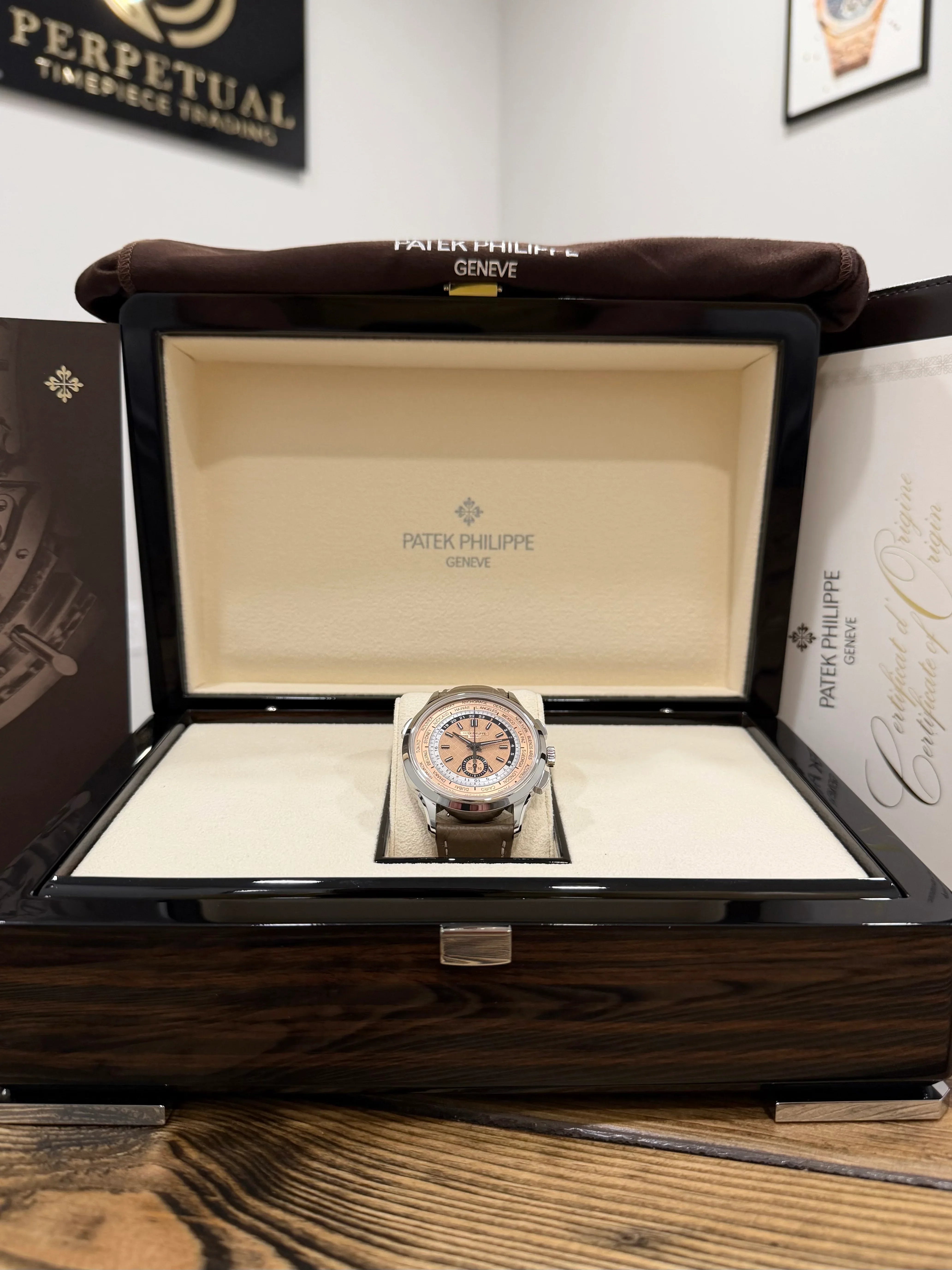 PATEK PHILIPPE WORLD TIME FLYBACK CHRONOGRAPH SALMON 5935A