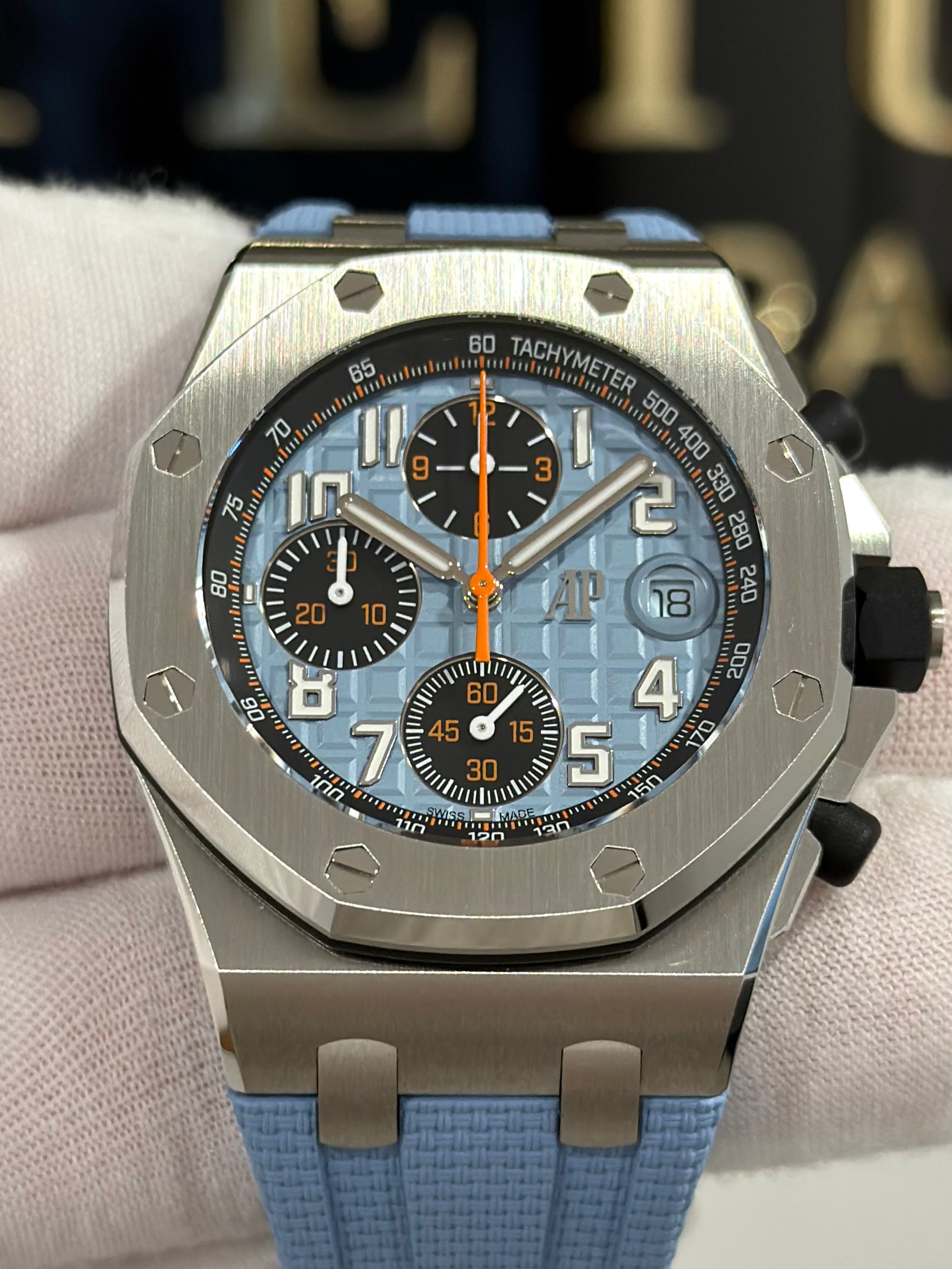 AUDEMARS PIGUET ROYAL OAK OFFSHORE TIFFANY BLUE 26238ST